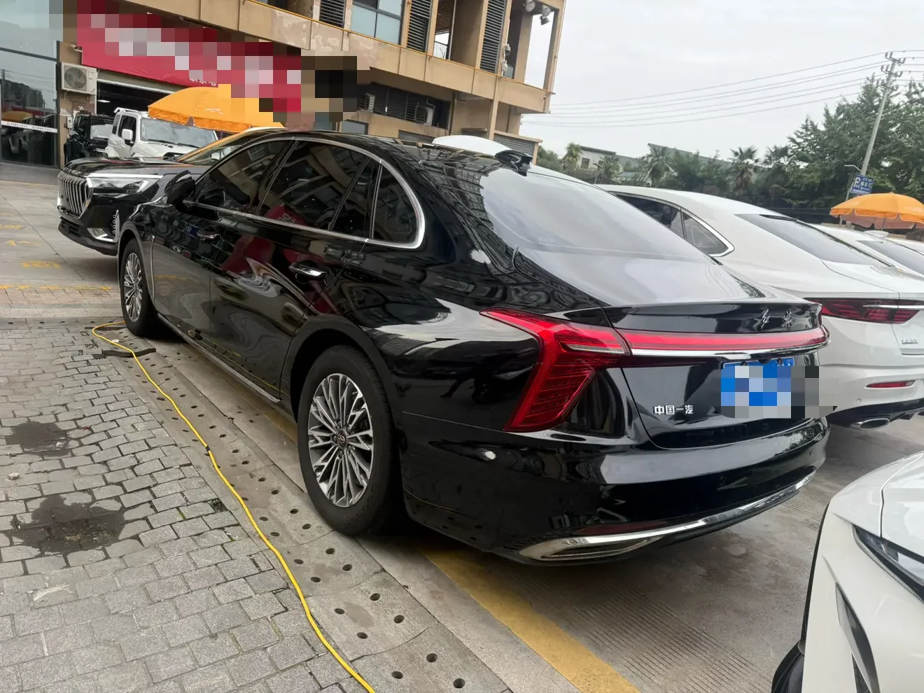 Hongqi H5