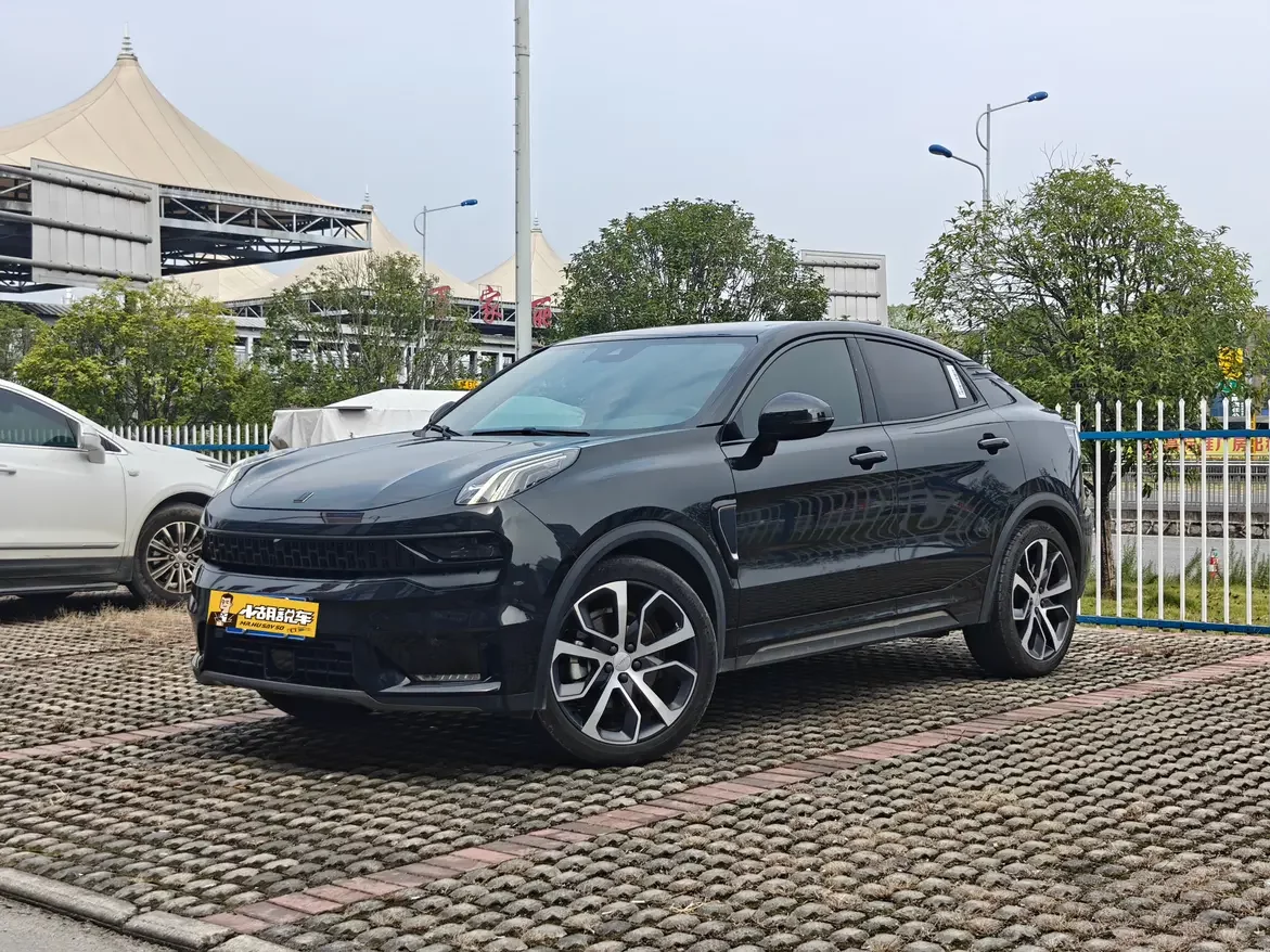 Lynk & Co 05