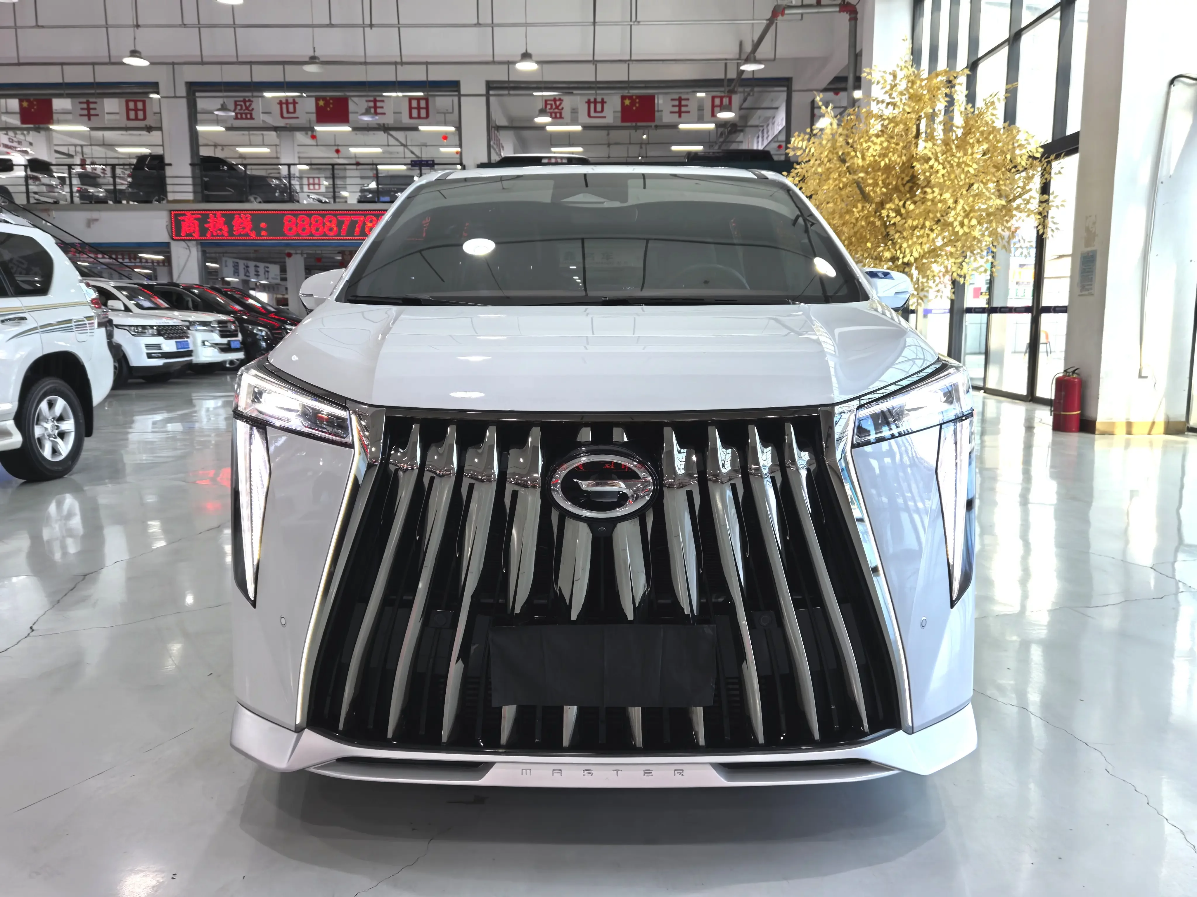 GAC Trumpchi M8