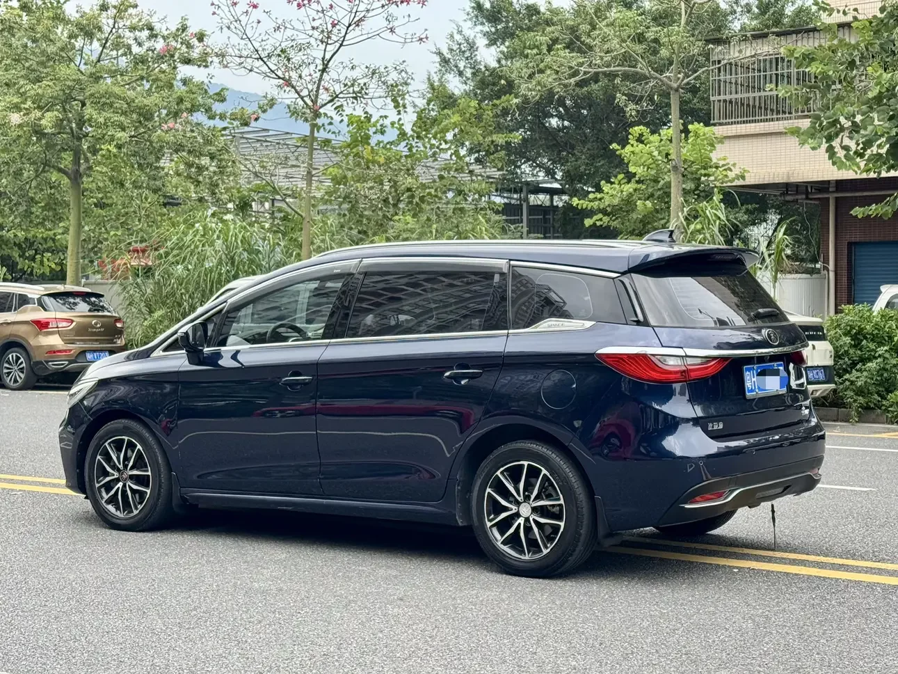 BYD Song MAX