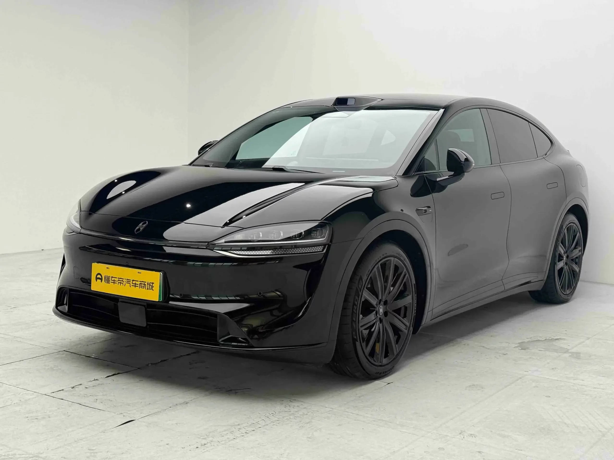 Luxeed Zhijie R7