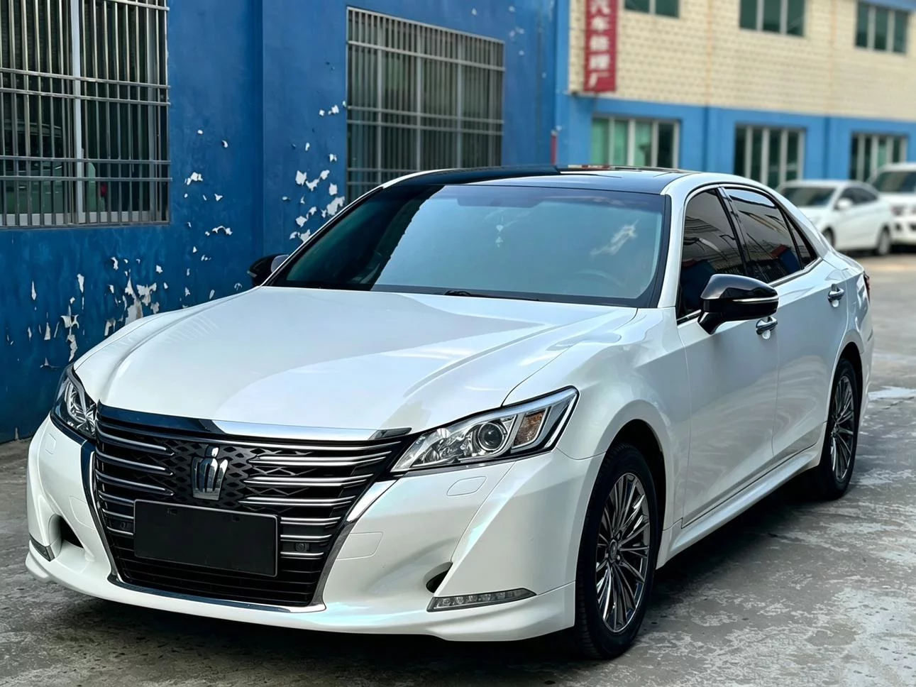 Toyota crown