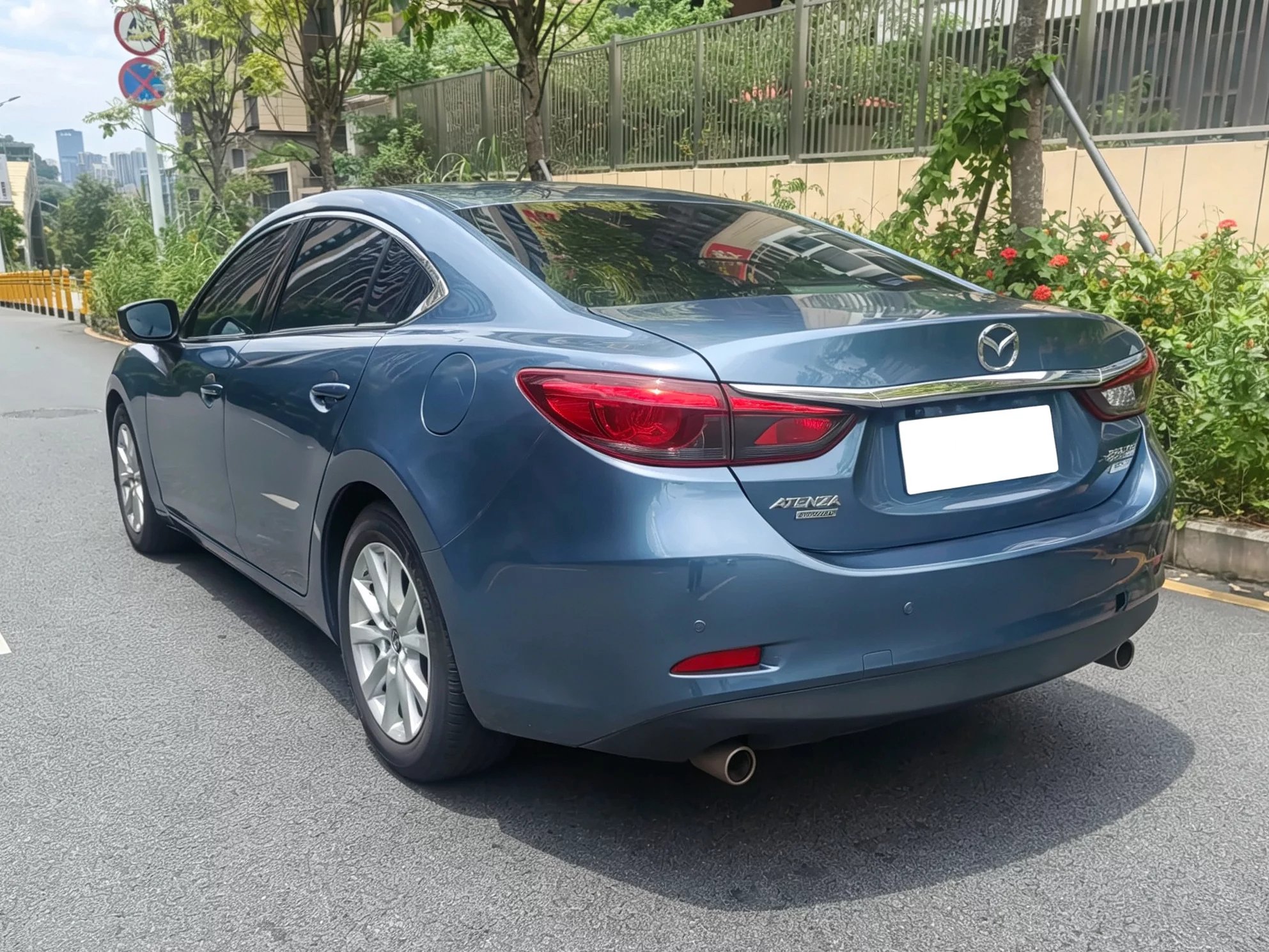 Mazda Atenza