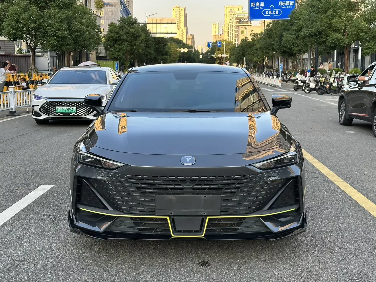 Changan UNI-V