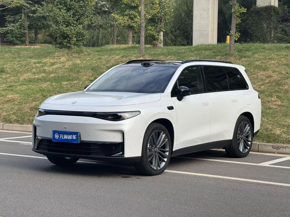 Leapmotor C16