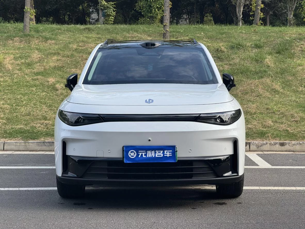 Leapmotor C16