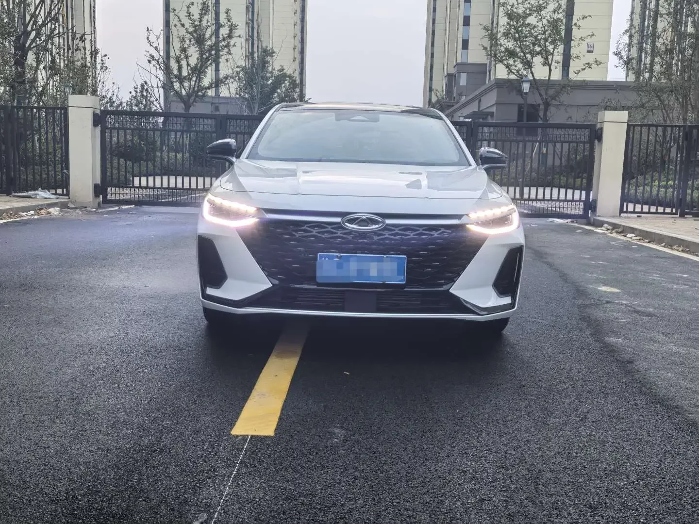 Chery Arrizo 8
