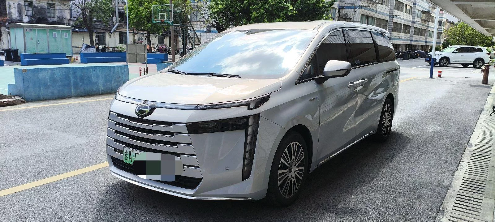 GAC Trumpchi E8 PHEV
