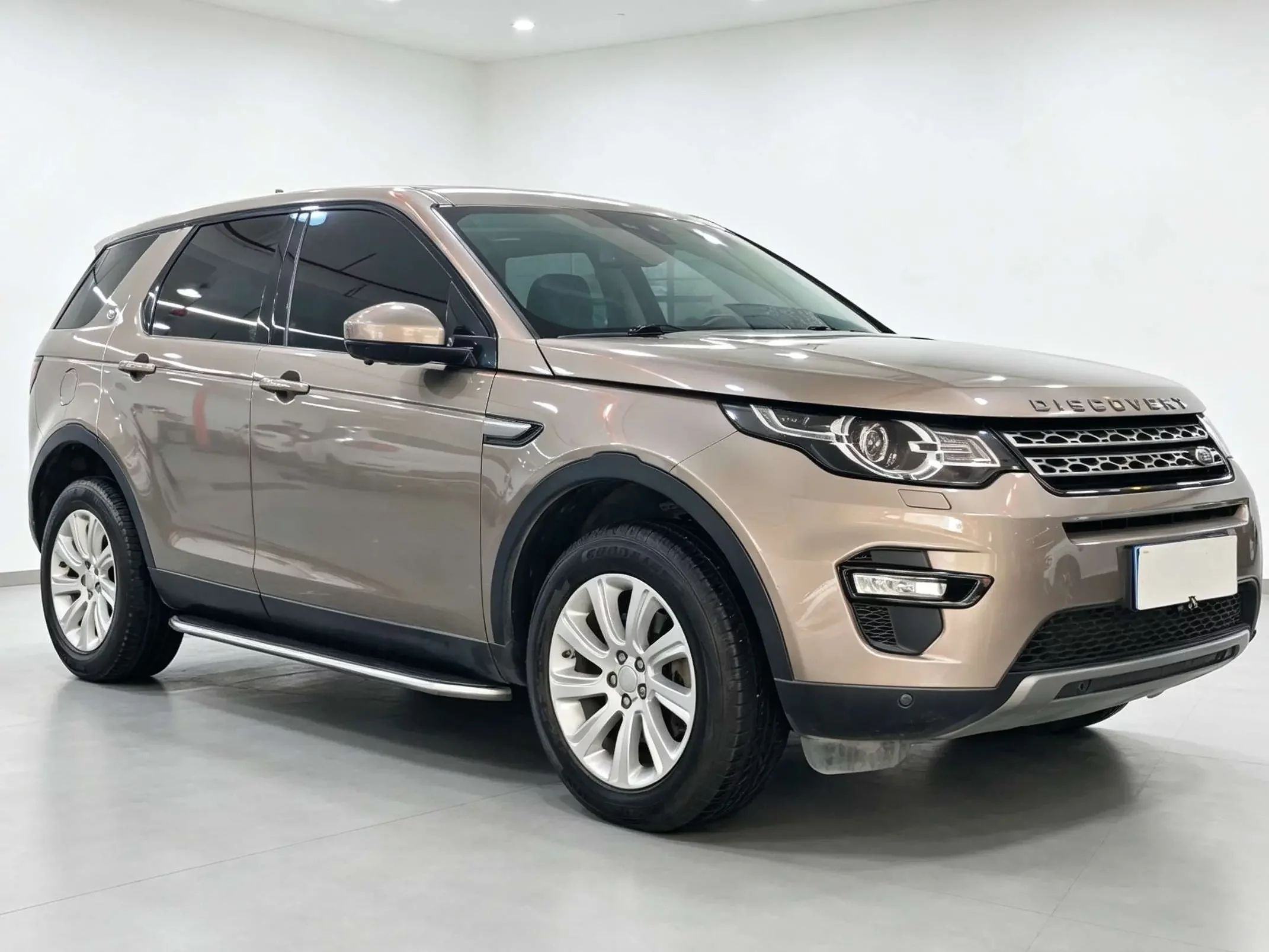 Land Rover Discover the magic