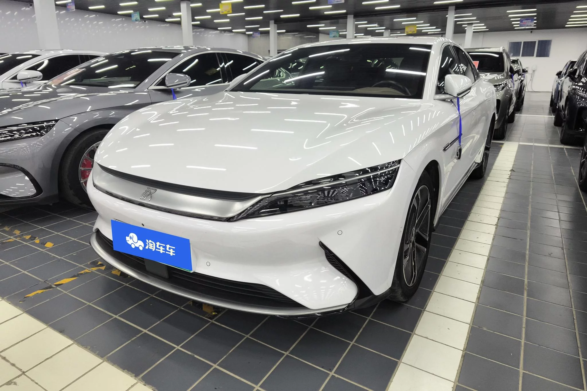 BYD Han EV