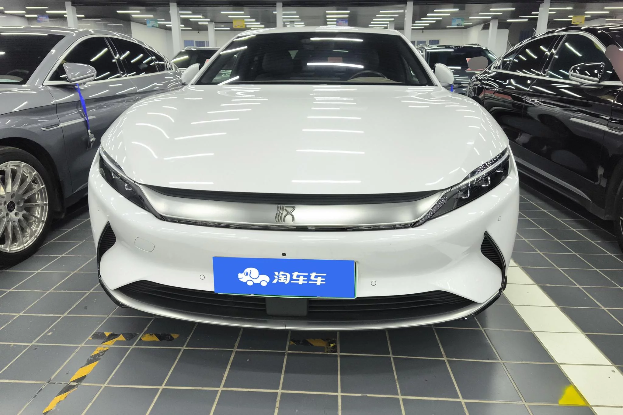 BYD Han EV