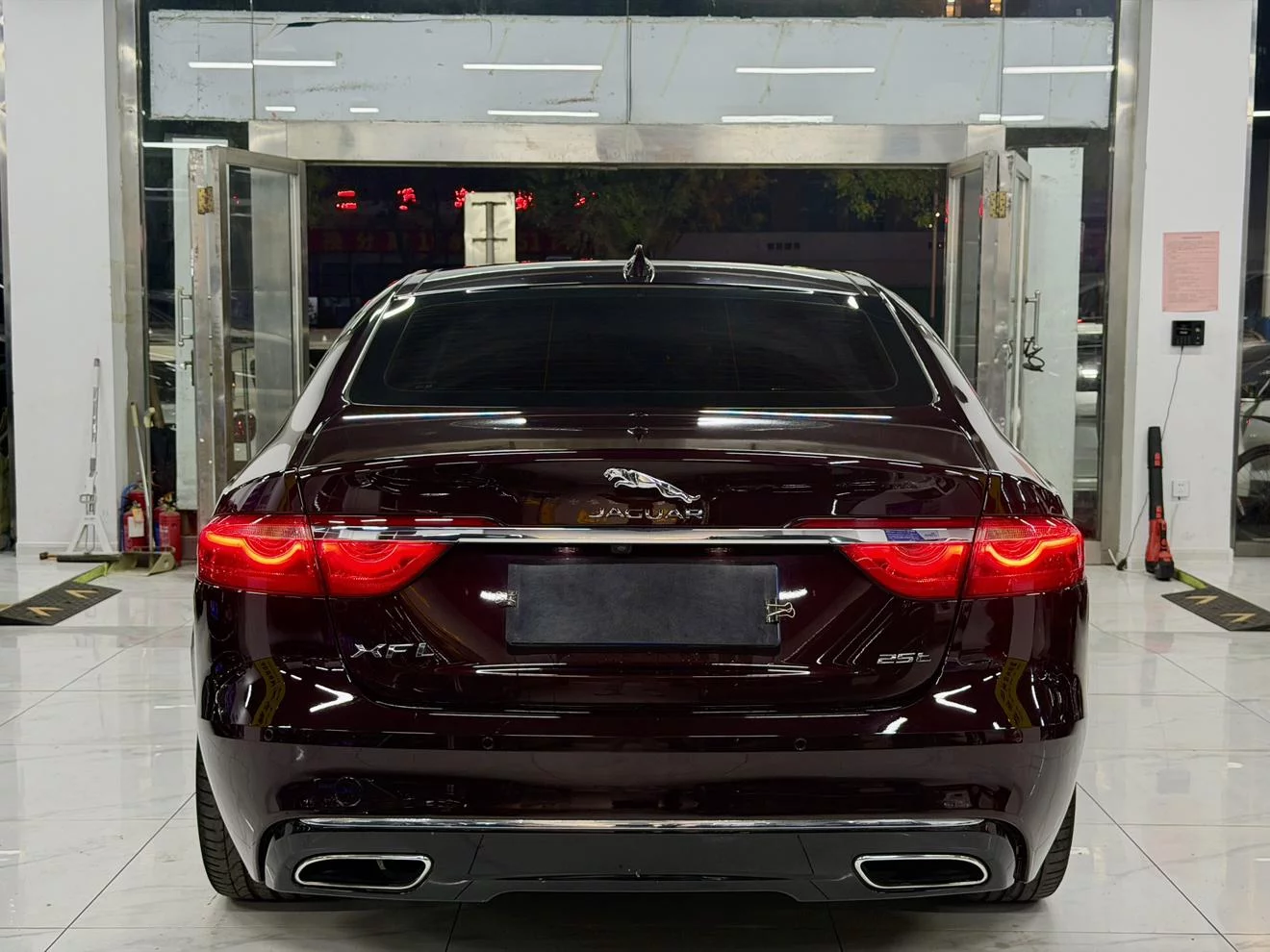 Jaguar XFL