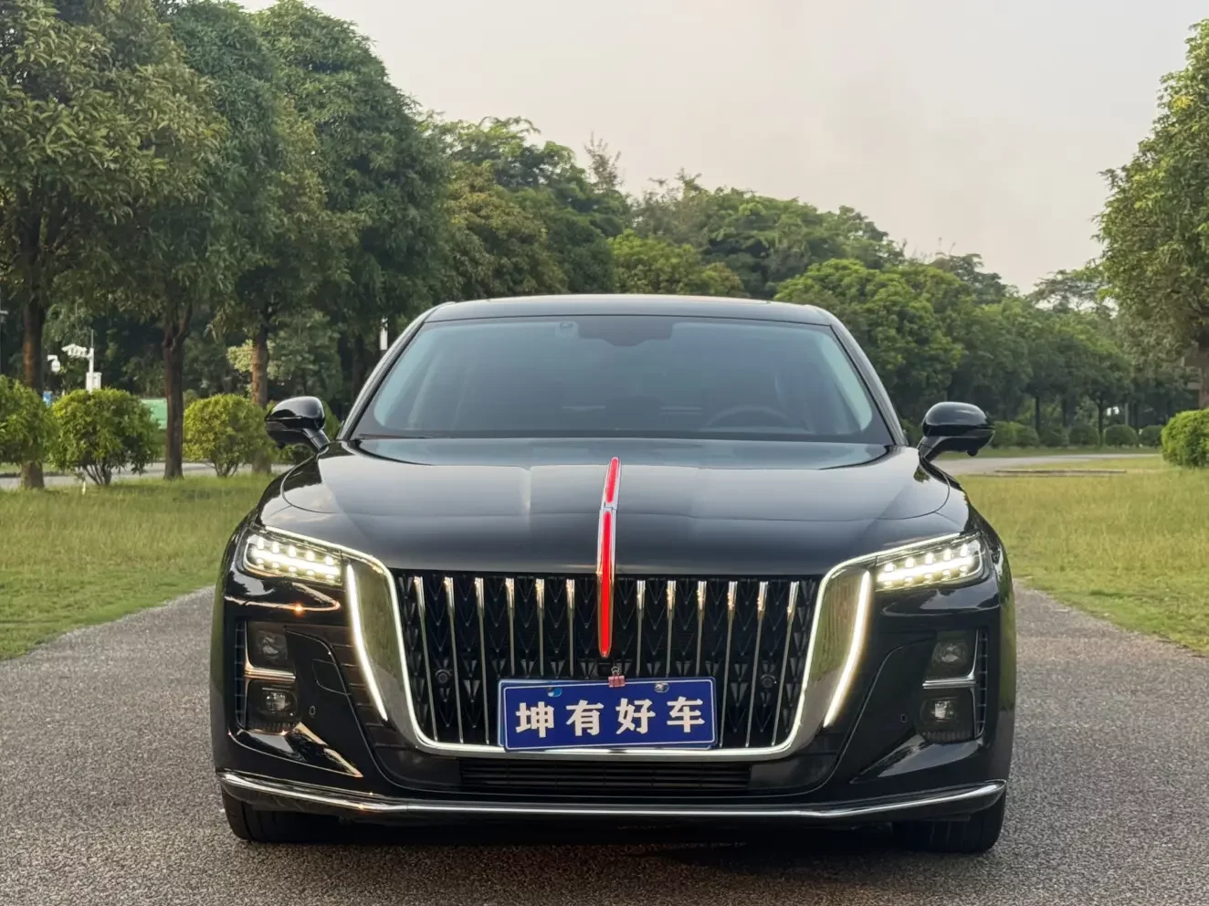Hongqi H5