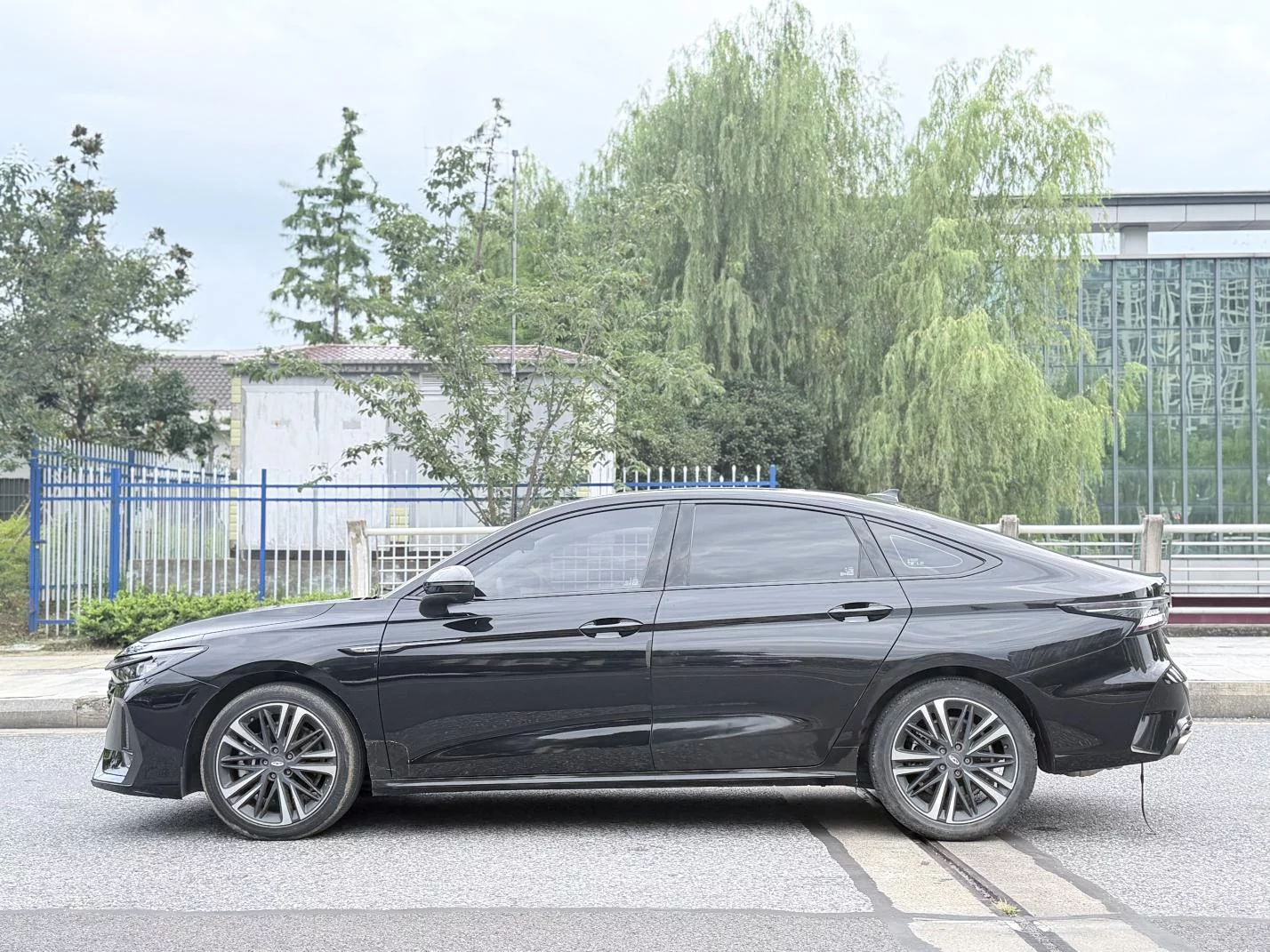 Chery Arrizo 8