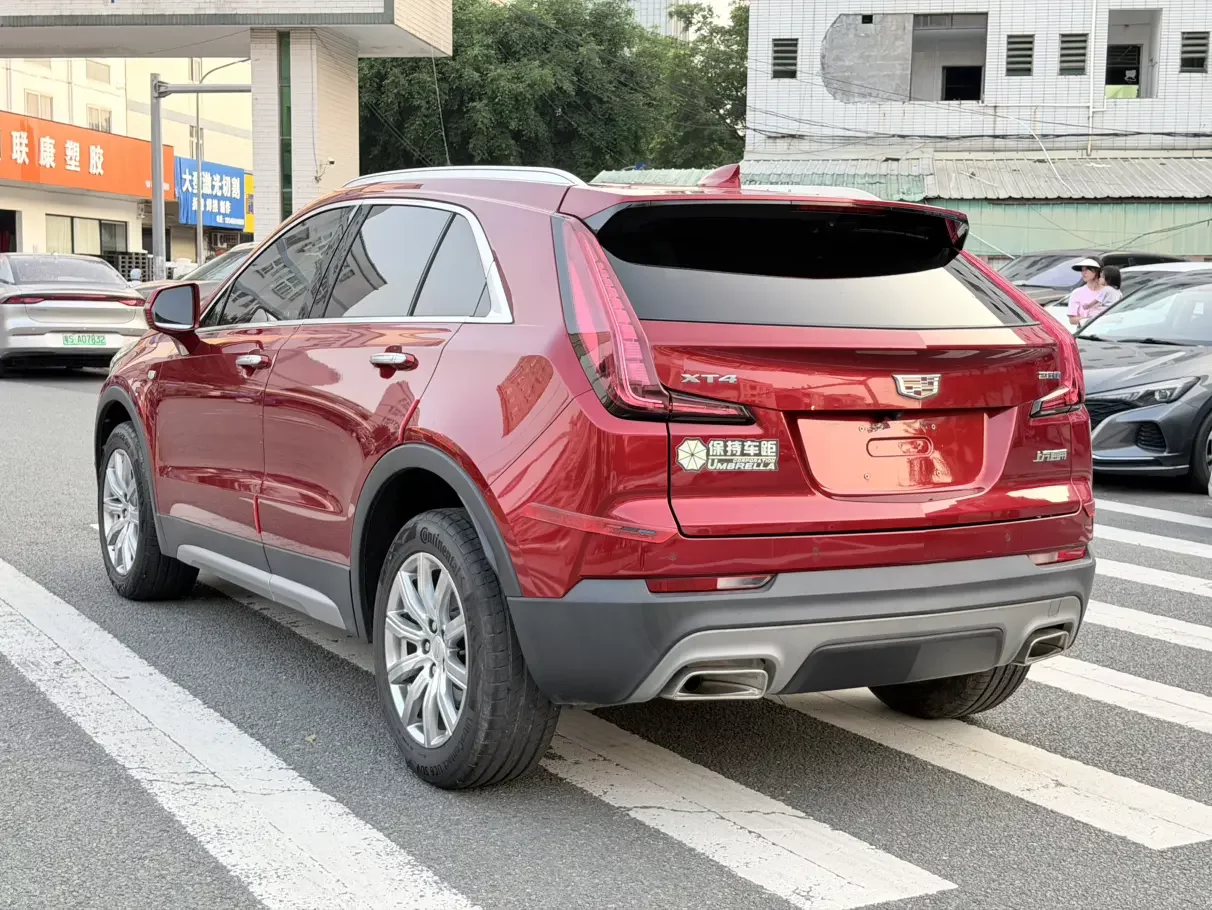 Cadillac XT4