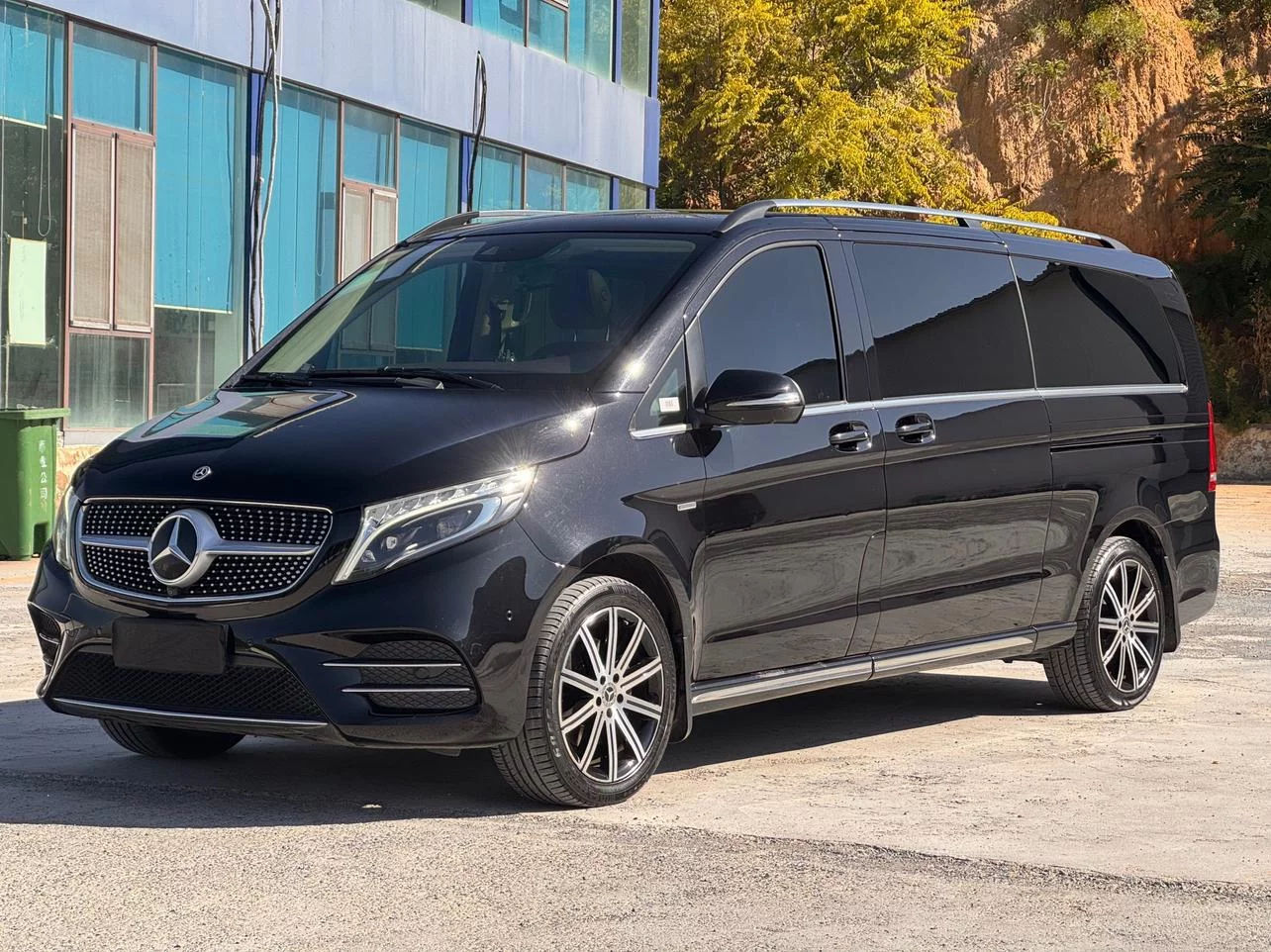 MERCEDES-BENZ V-CLASS