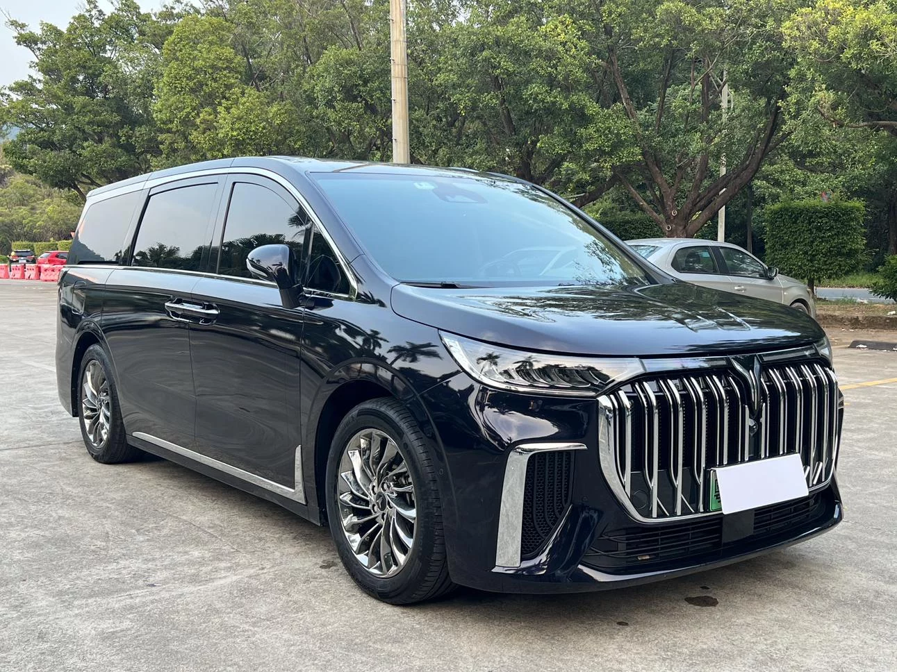 Voyah Lantu Dreamer PHEV