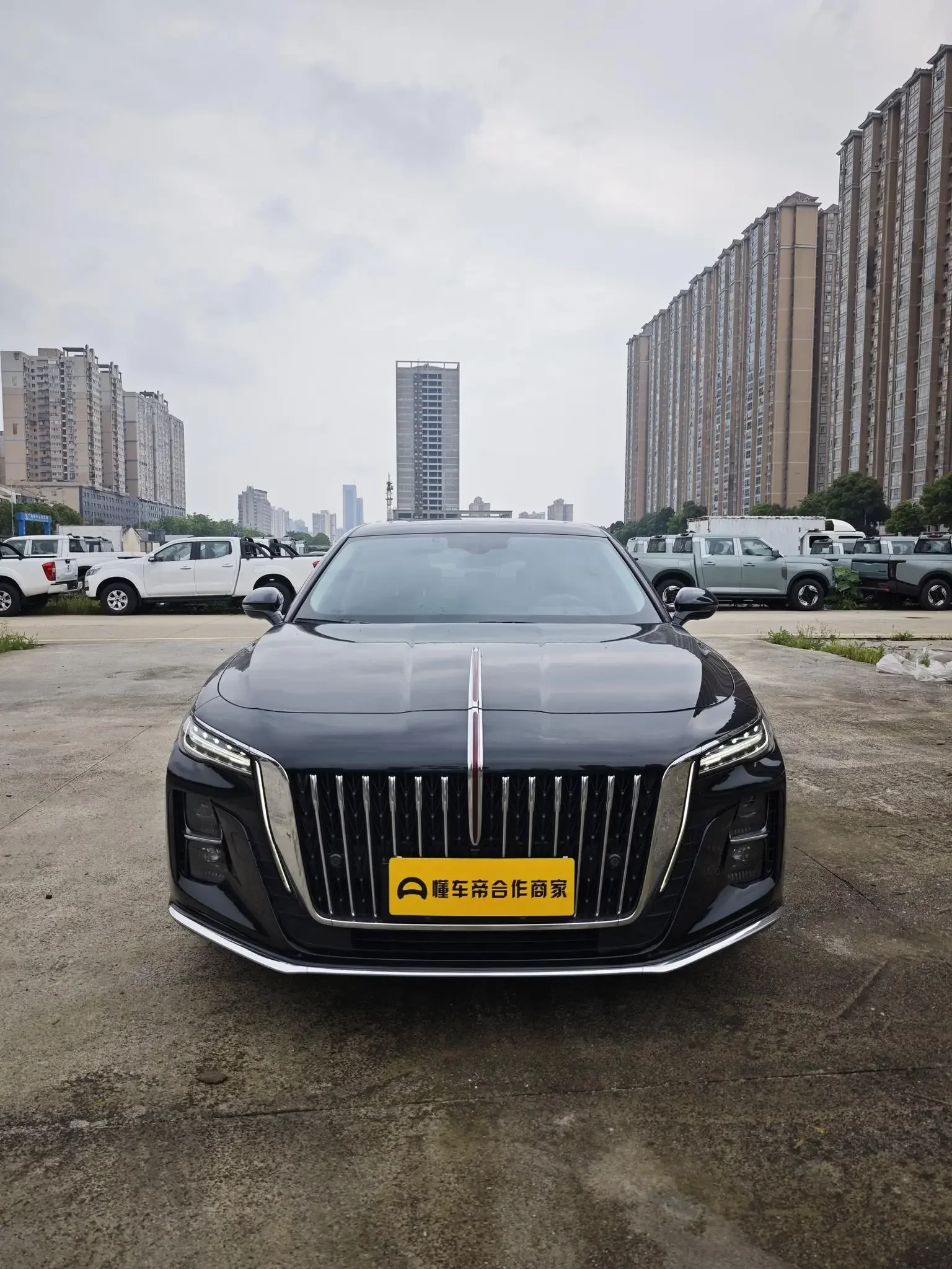 Hongqi H5