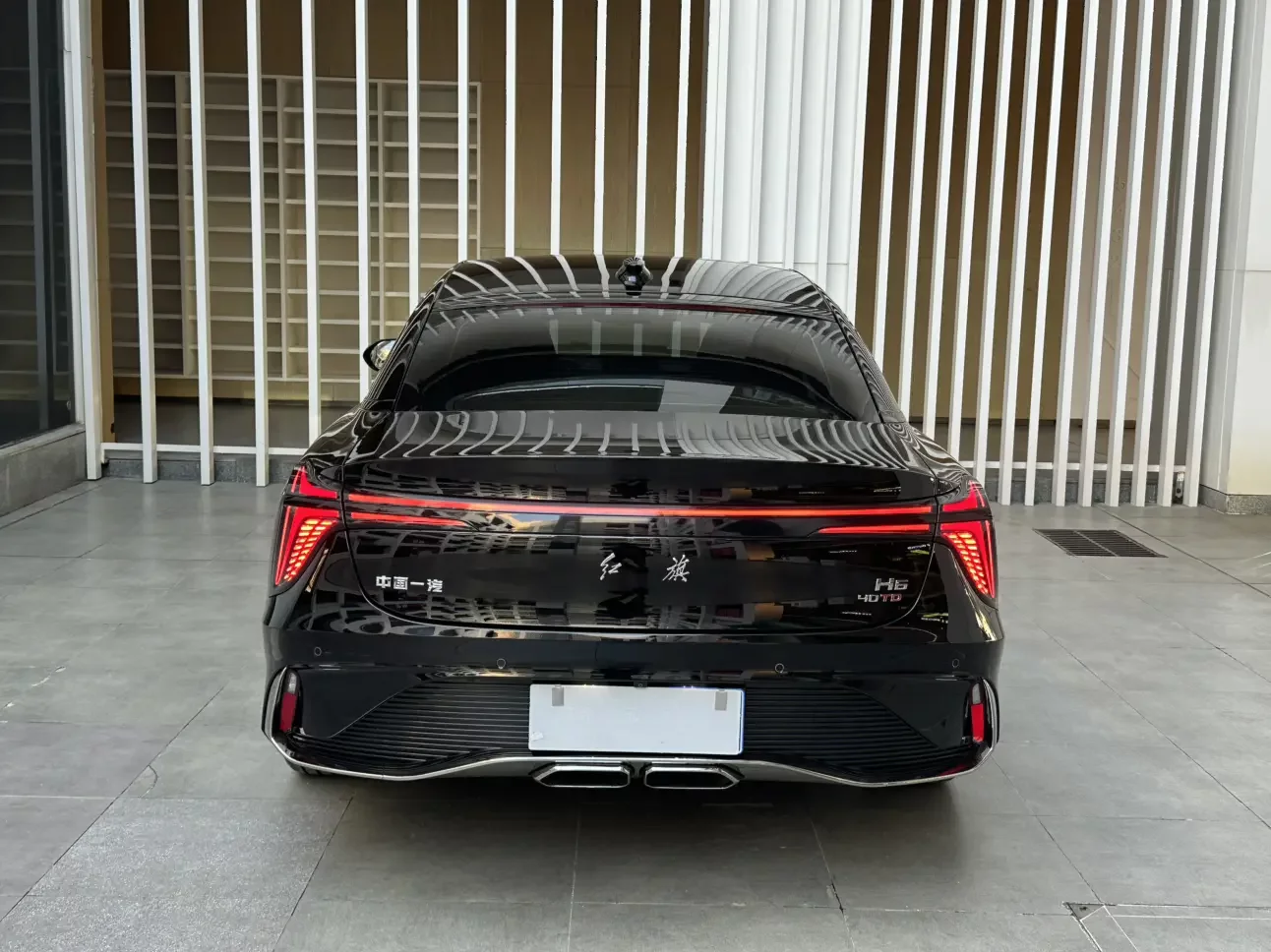 Hongqi H6