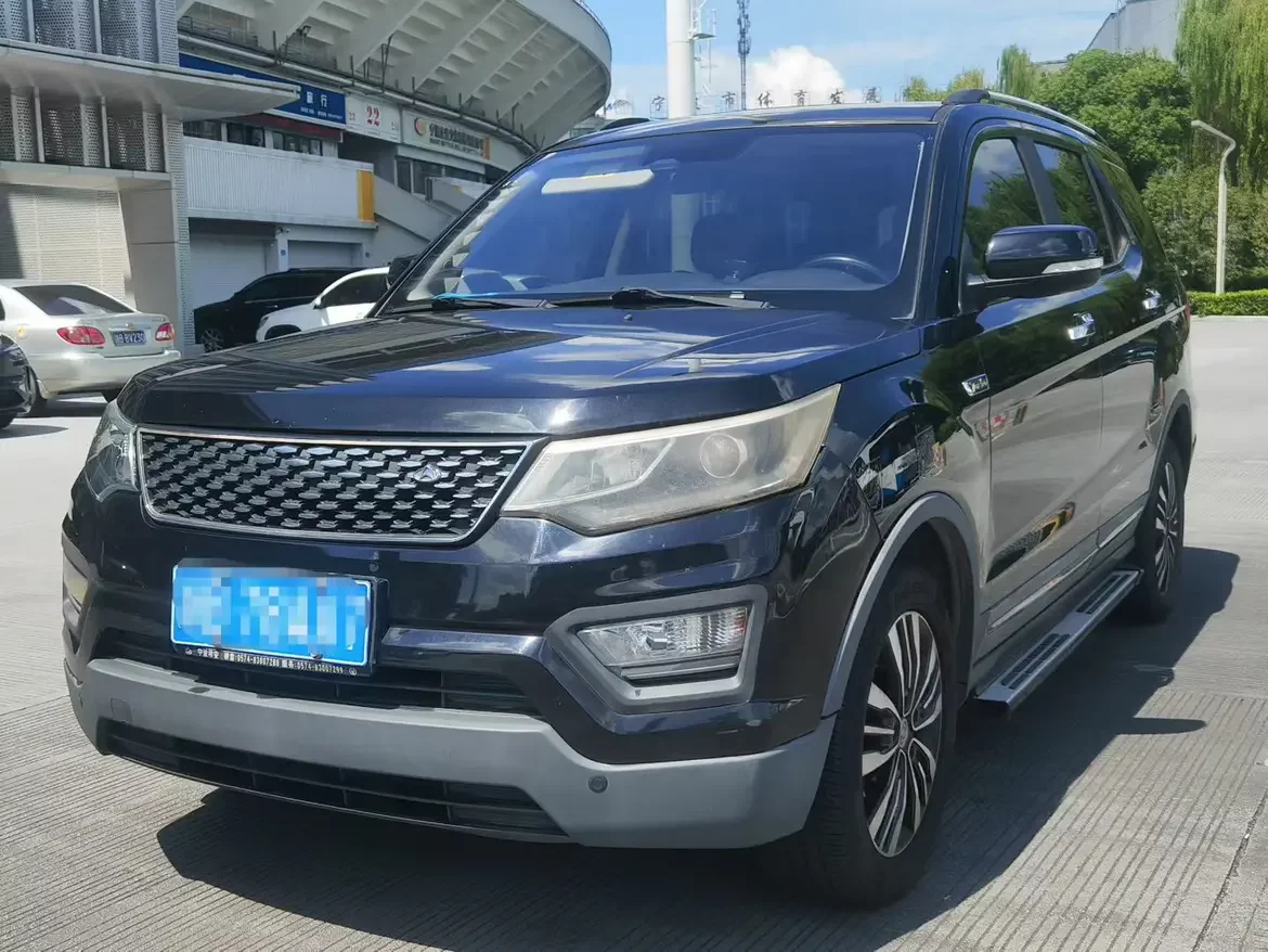 Oshan Changan Auchan CX70