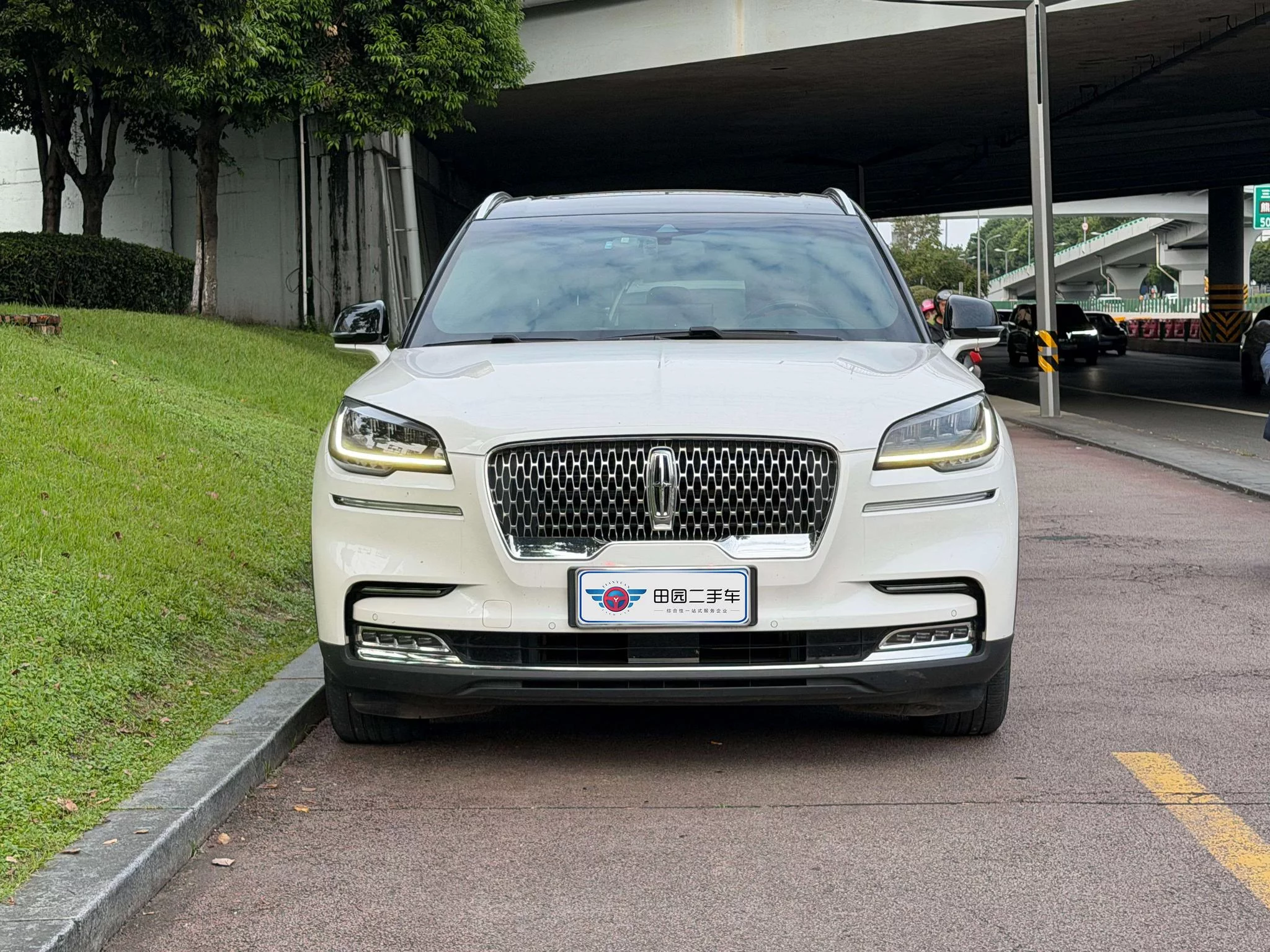 Lincoln Aviator