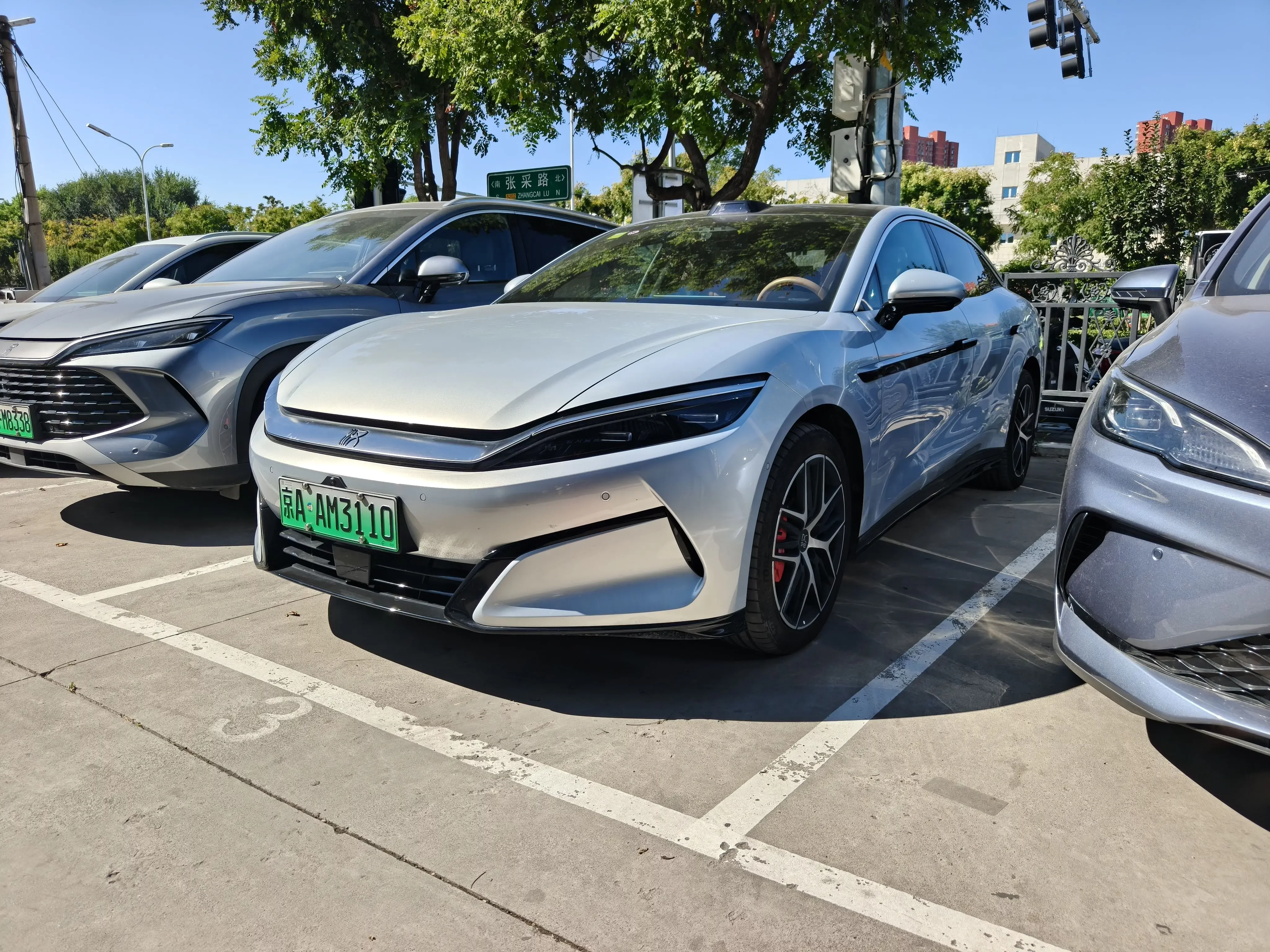 BYD Han L EV