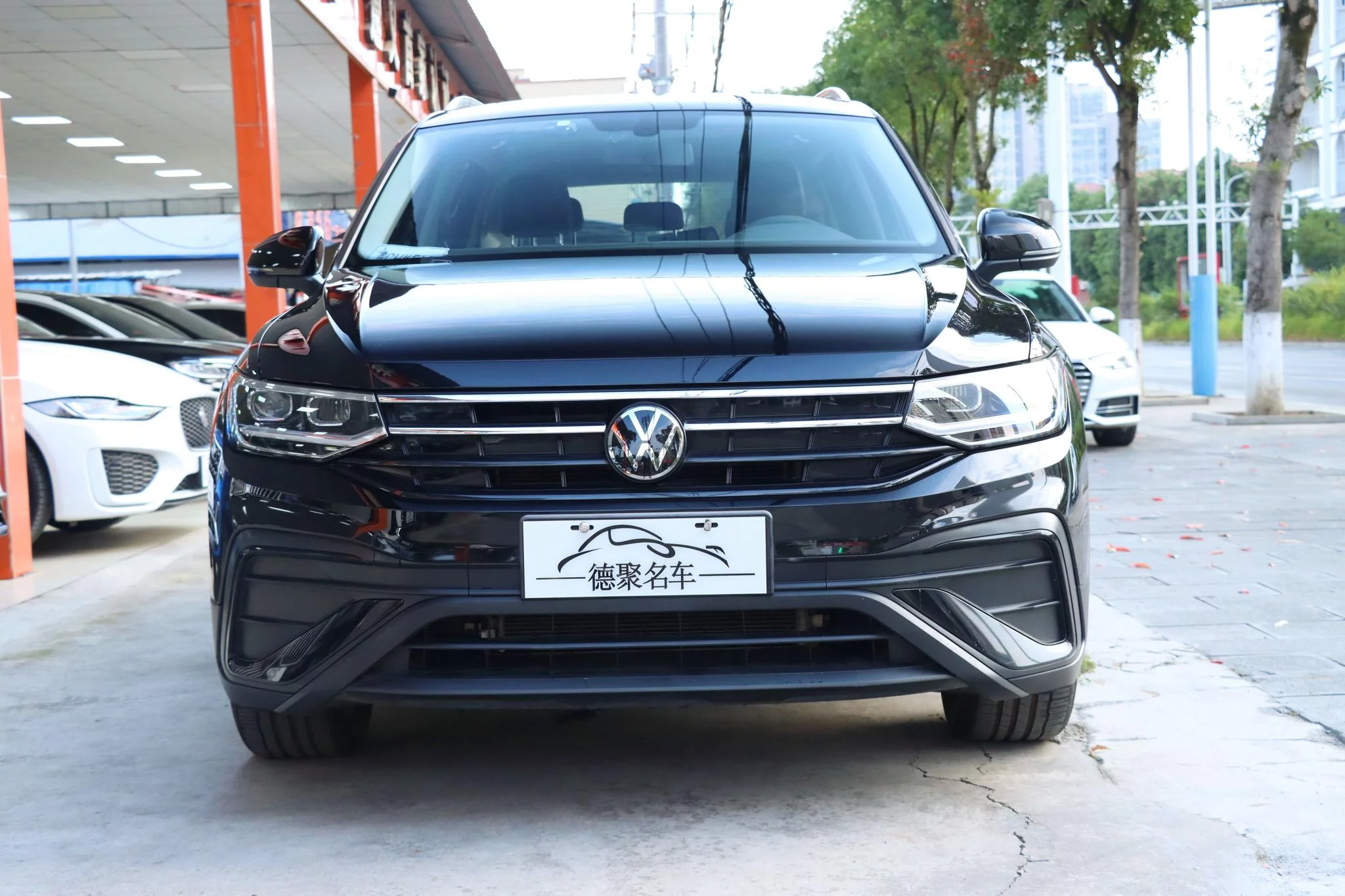 Volkswagen Tiguan L