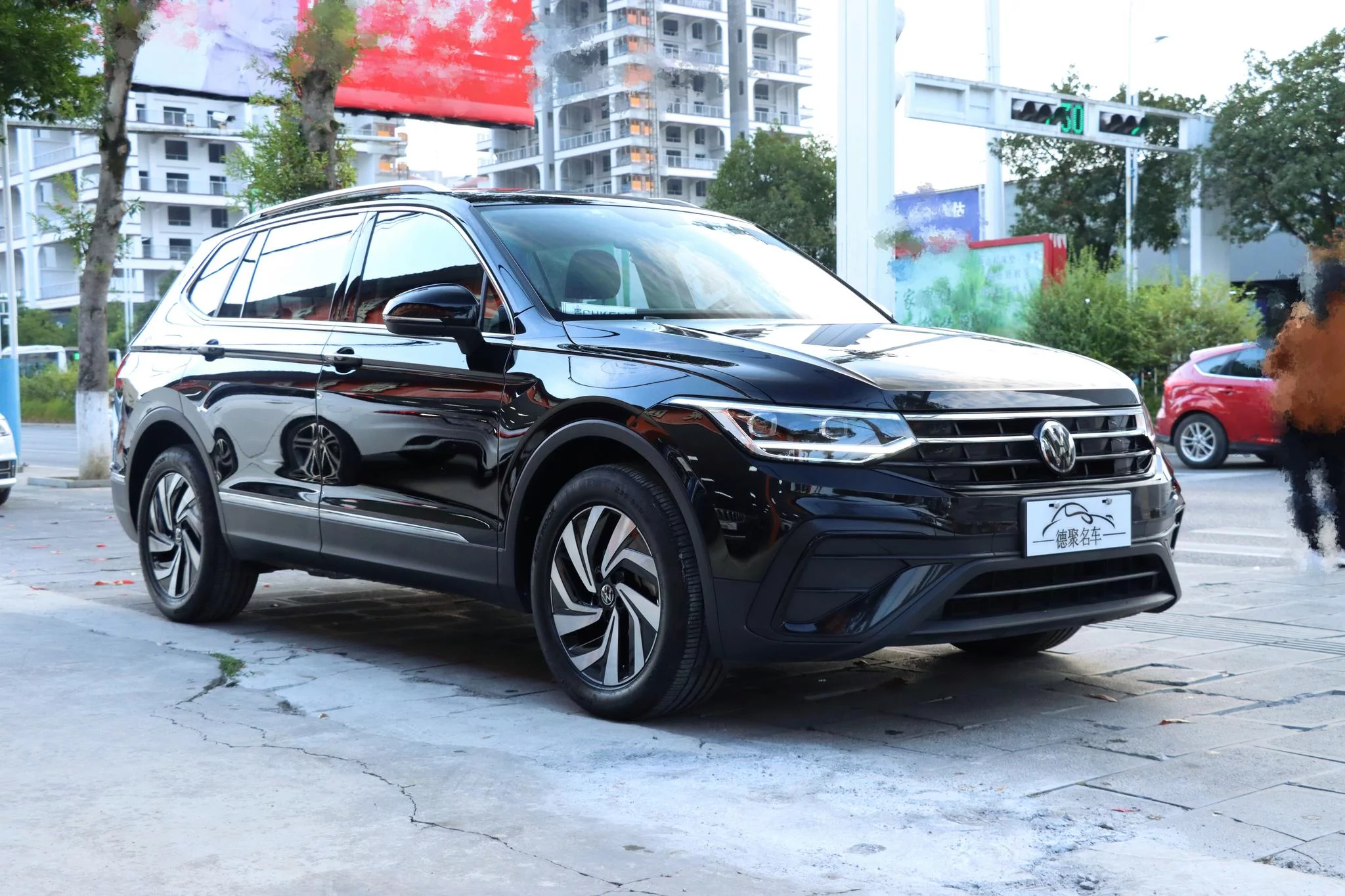 Volkswagen Tiguan L