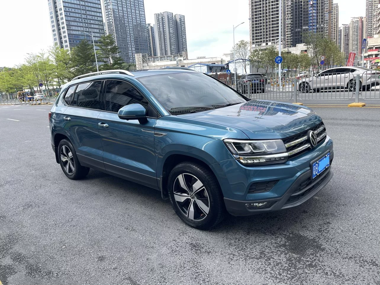 Volkswagen Tharu