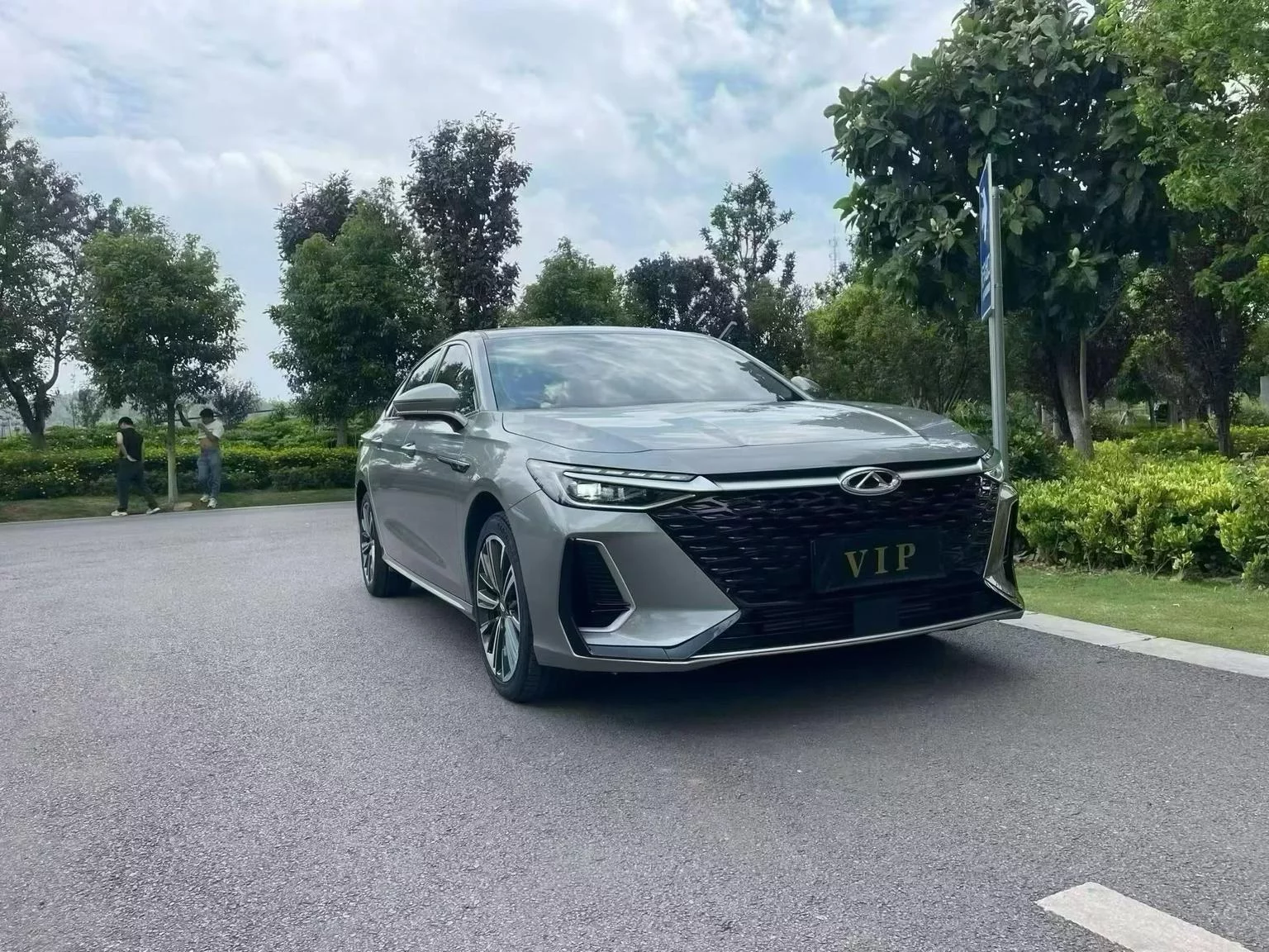 Chery Arrizo 8