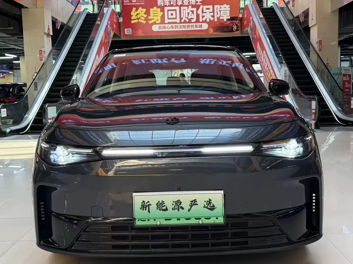 Leapmotor C10