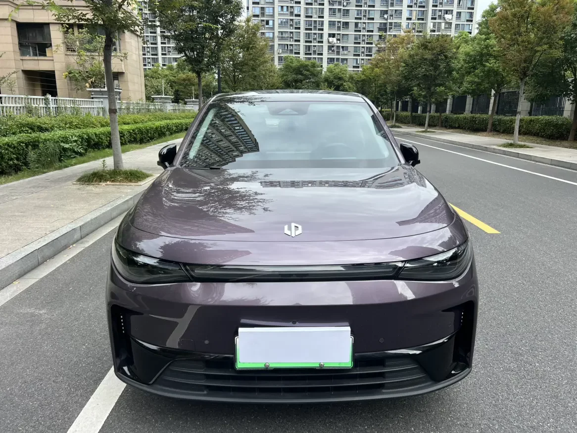 Leapmotor C10