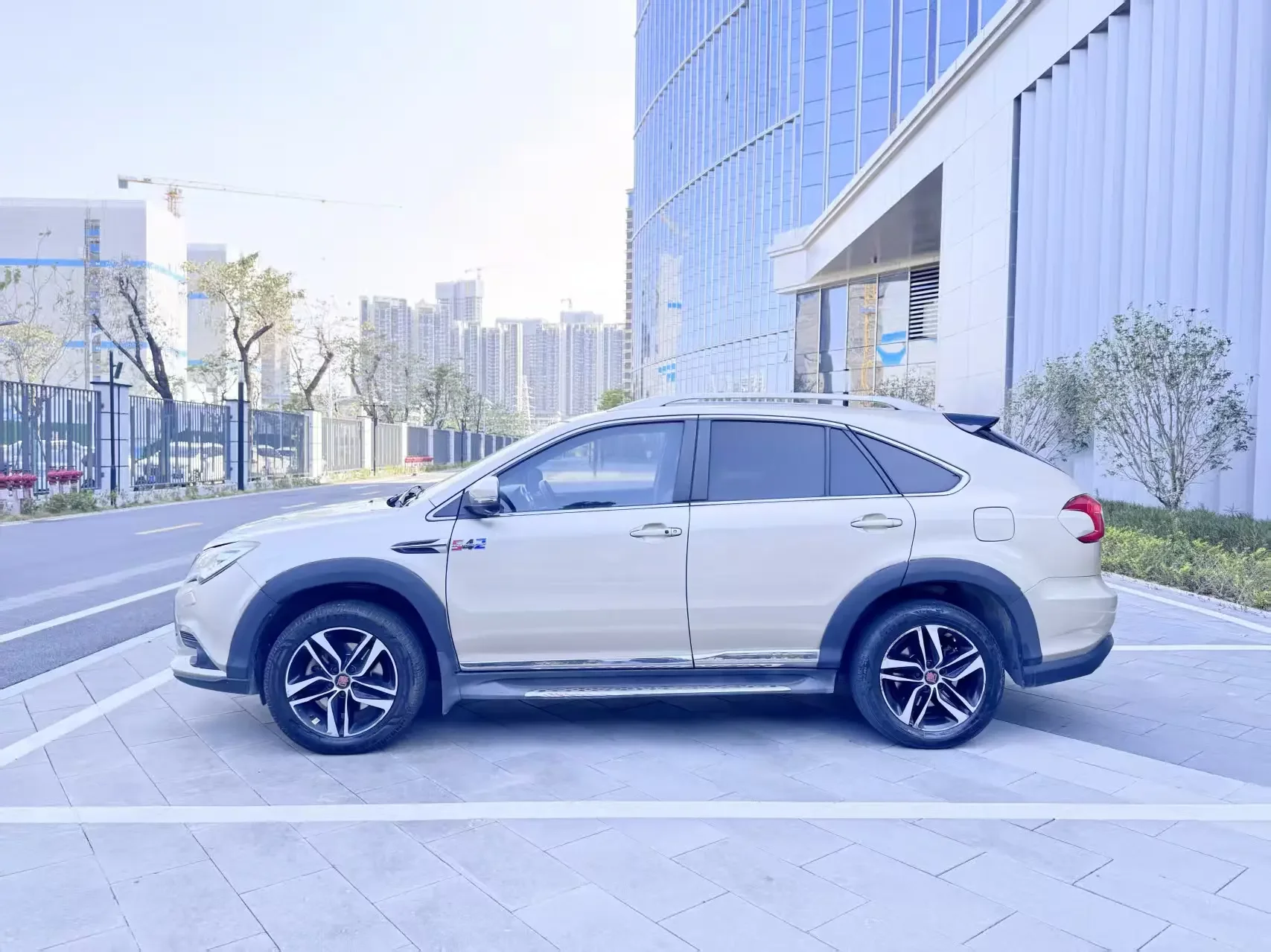 BYD Tang DM