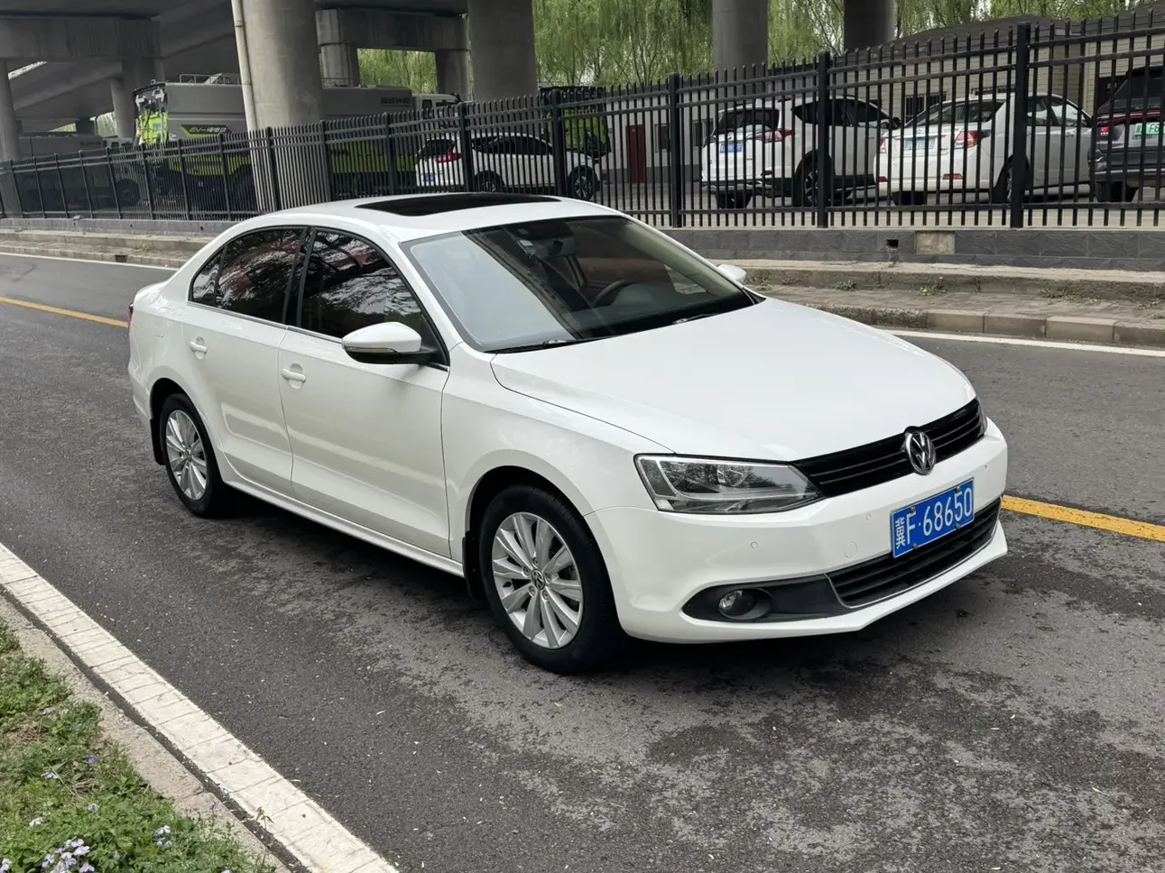 Volkswagen Sagitar
