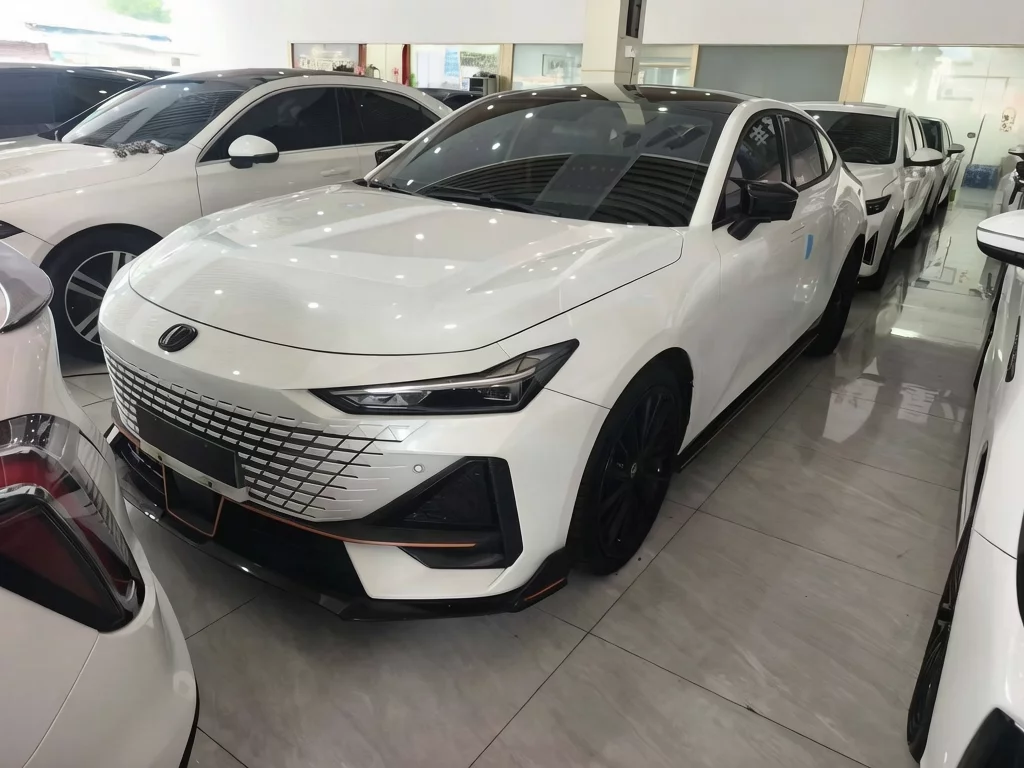 Changan UNI-V