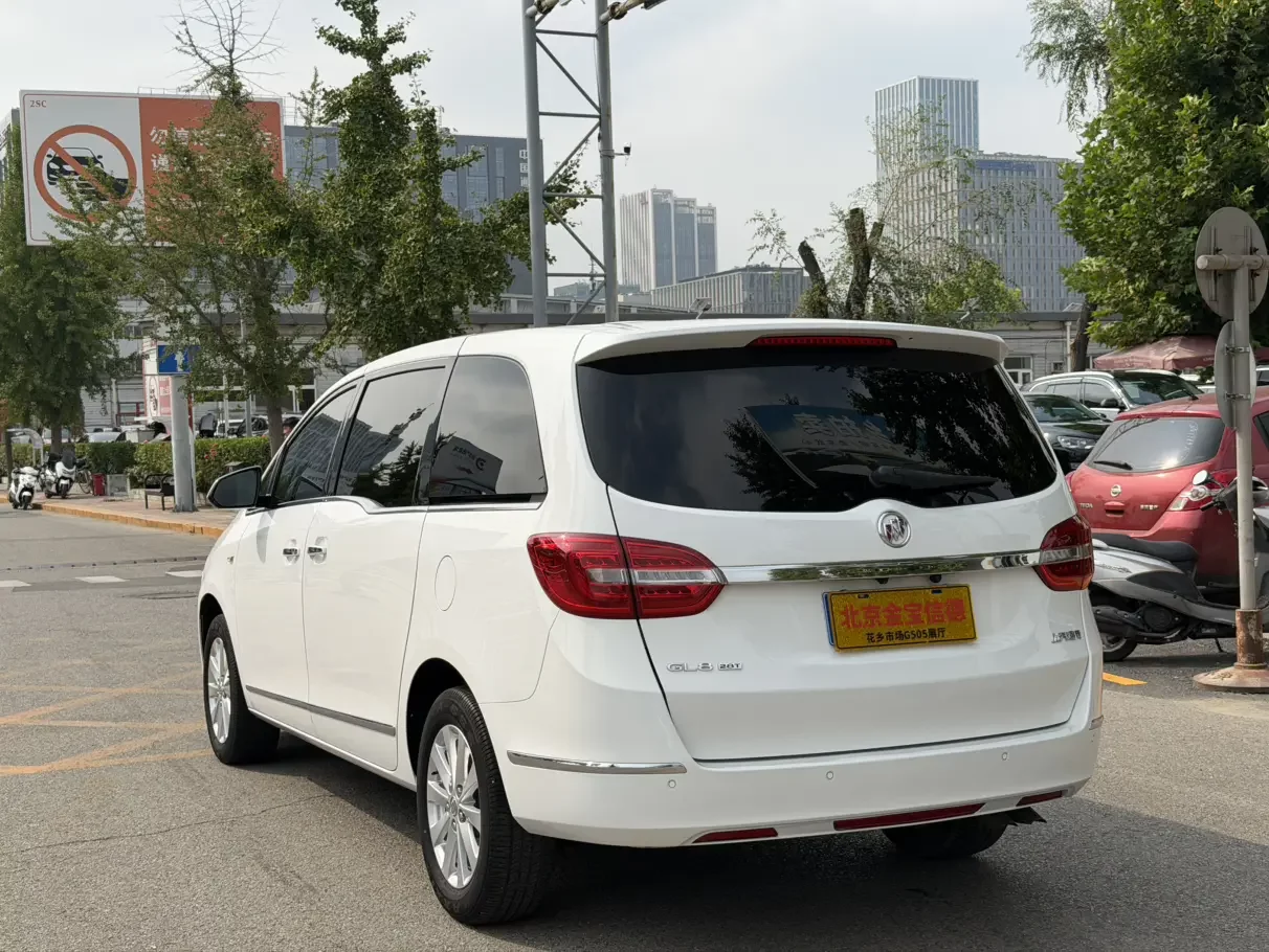Buick GL8