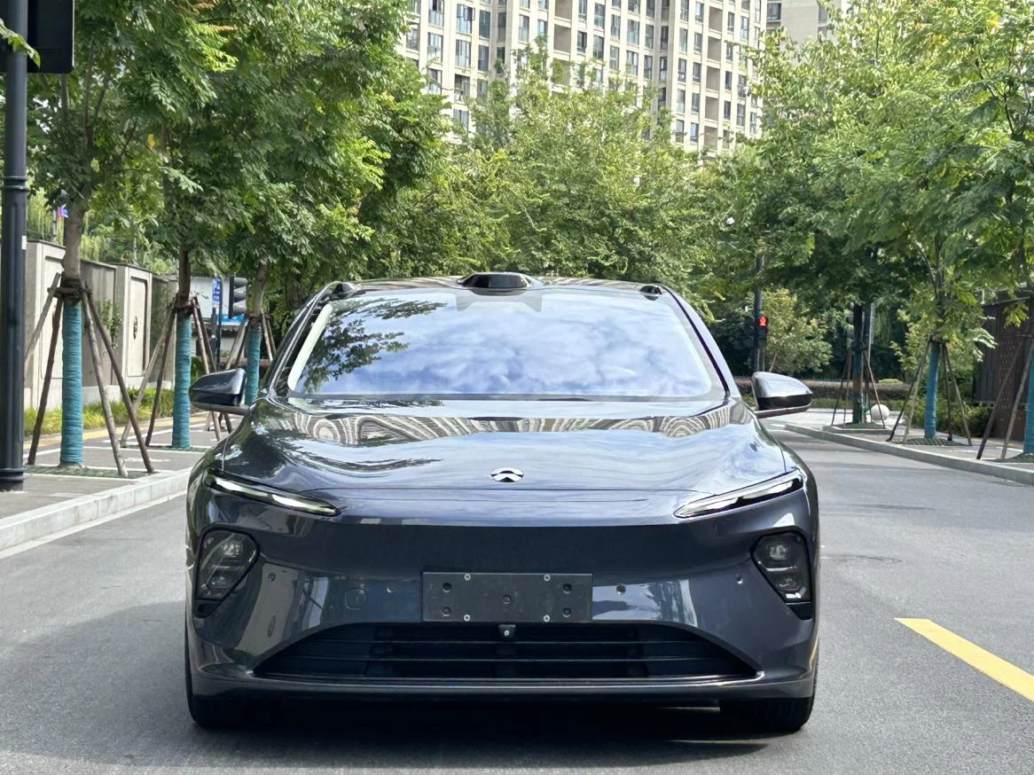 NIO ET7