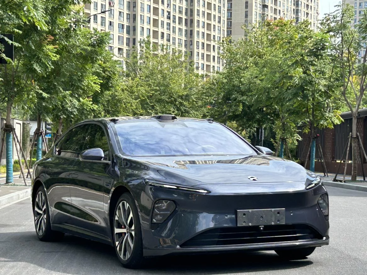 NIO ET7