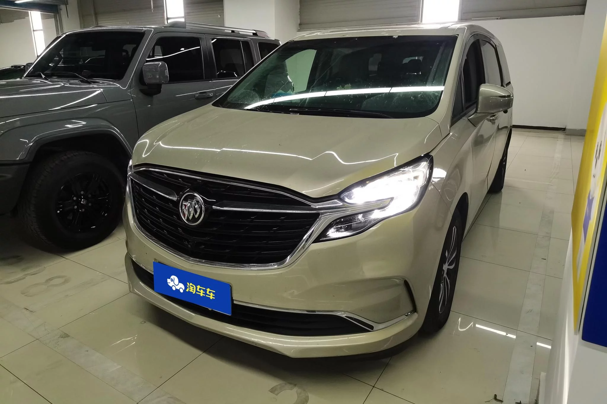 Buick GL8