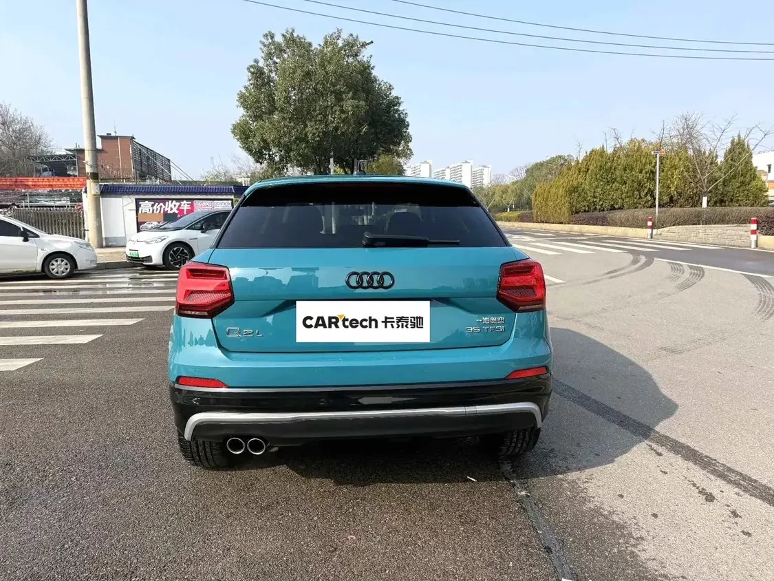 Audi Q2L