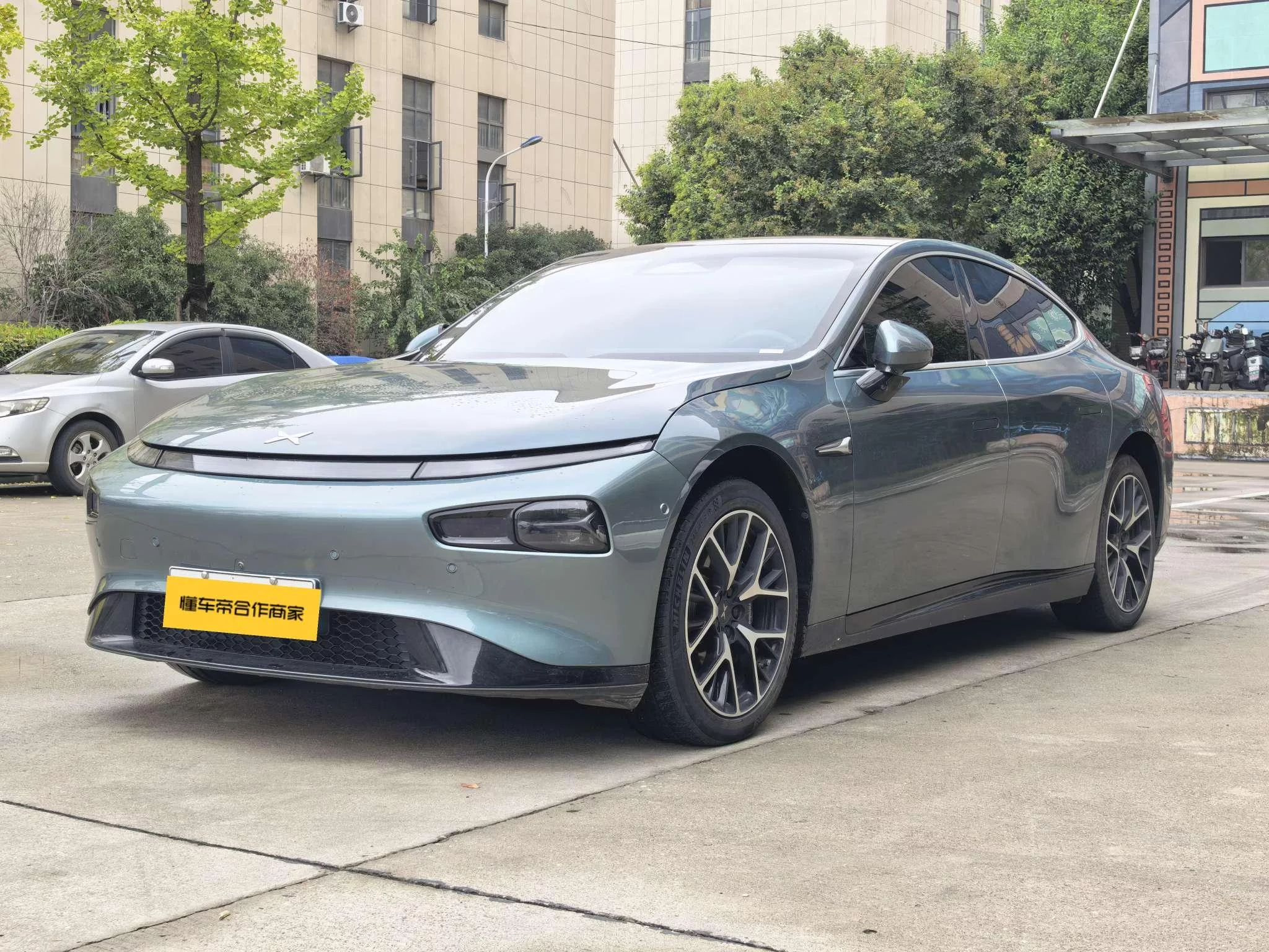 XPeng P7