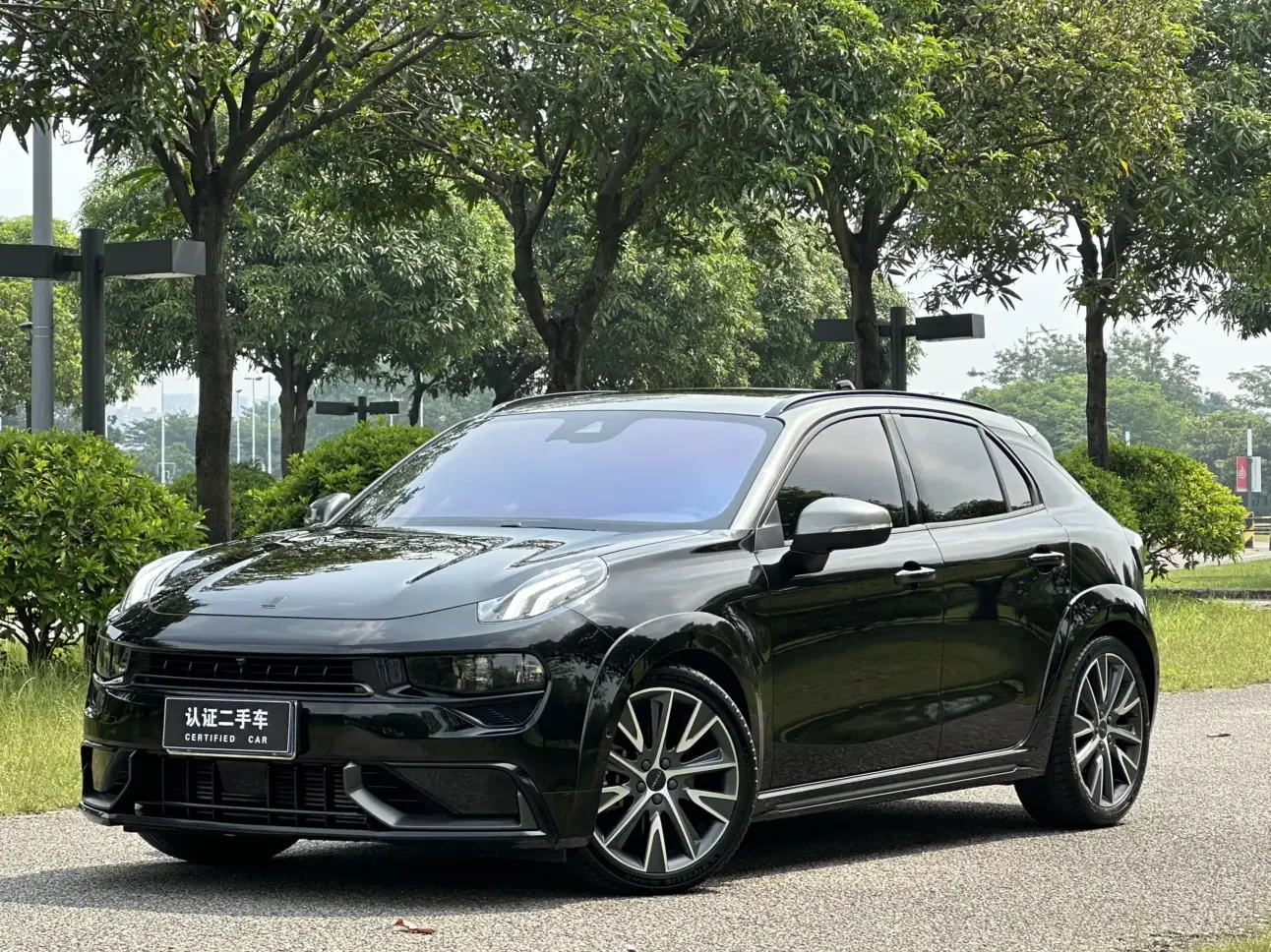 LYNK & CO 02 HATCHBACK