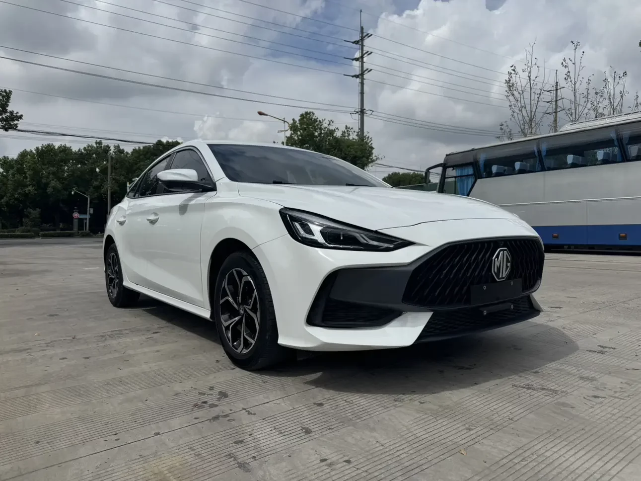 MG 5
