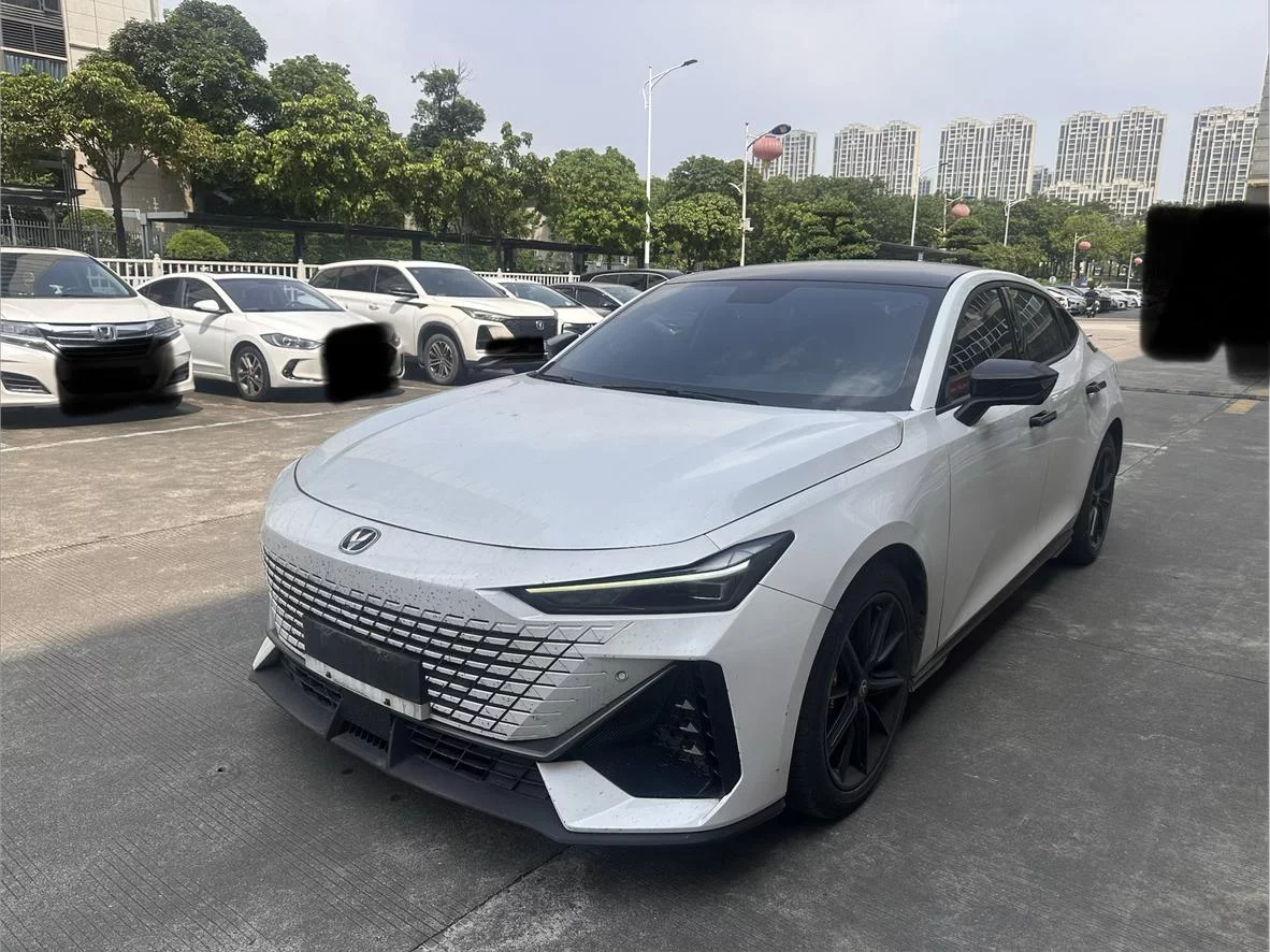 Changan UNI-V