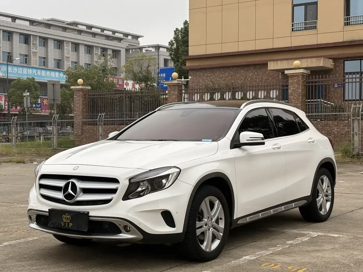 Mercedes-Benz GLA