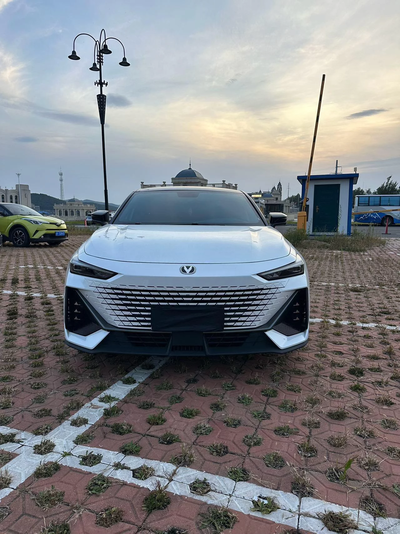 Changan UNI-V