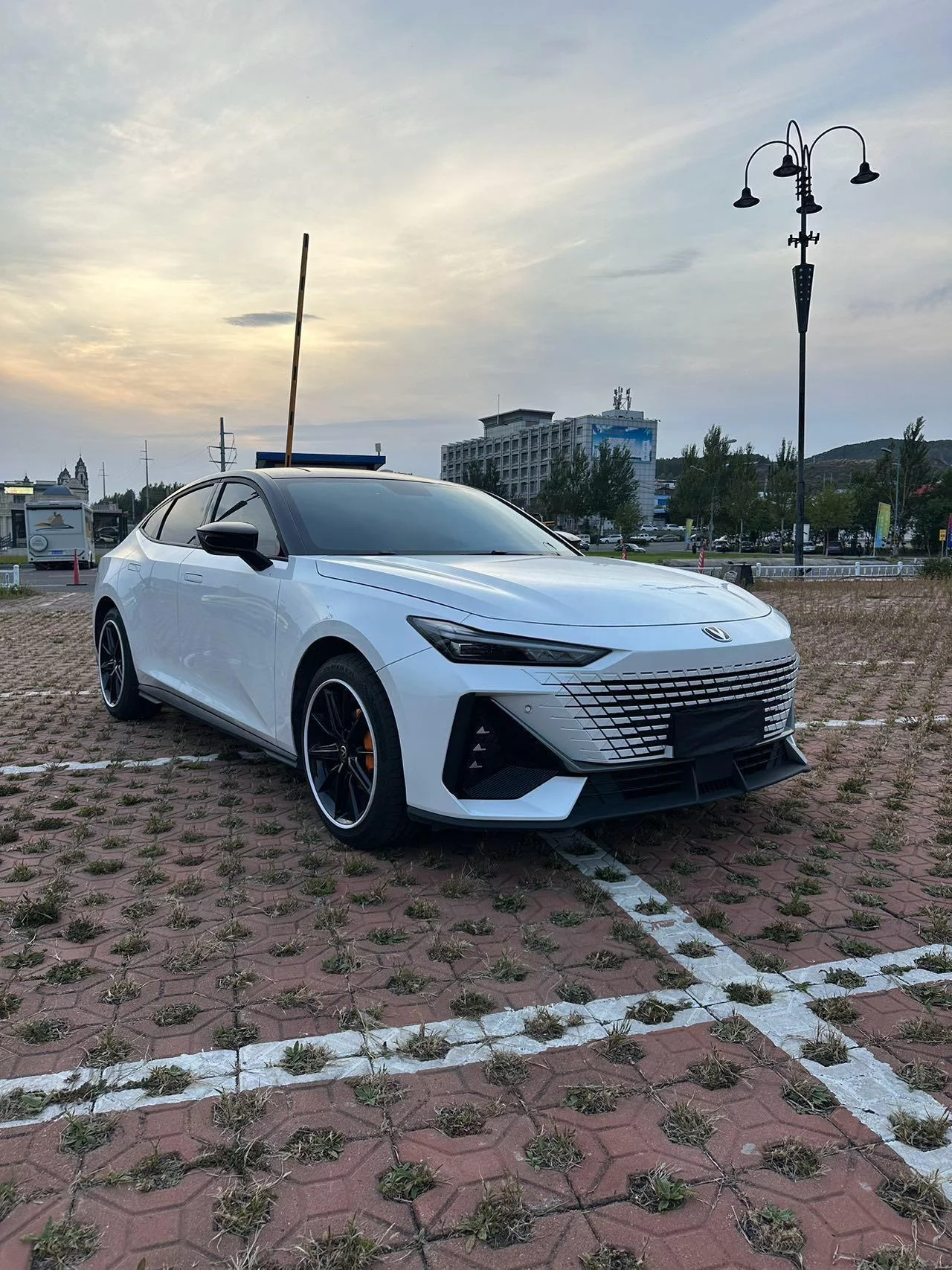Changan UNI-V