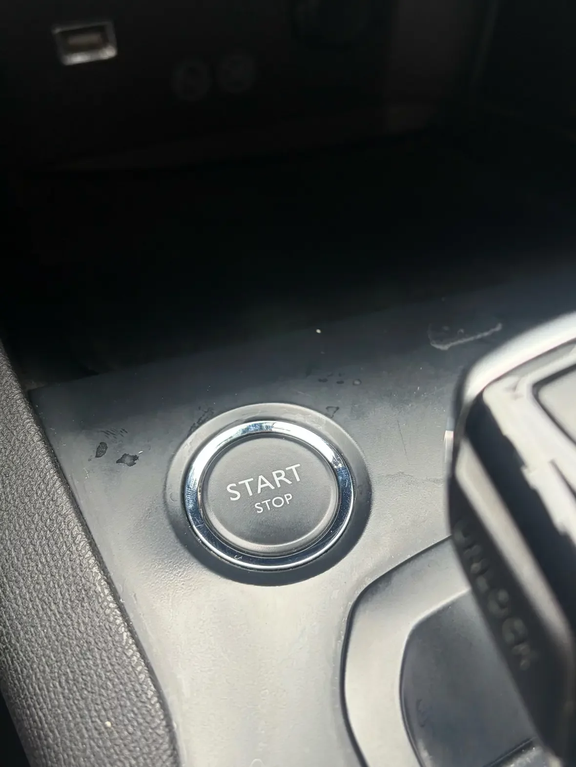 Peugeot 4008