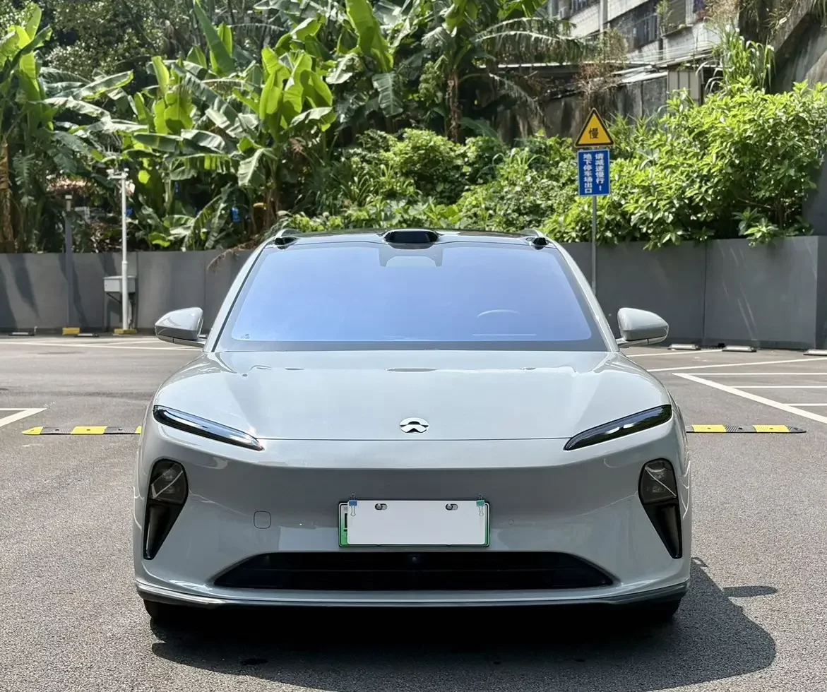 NIO ET5T