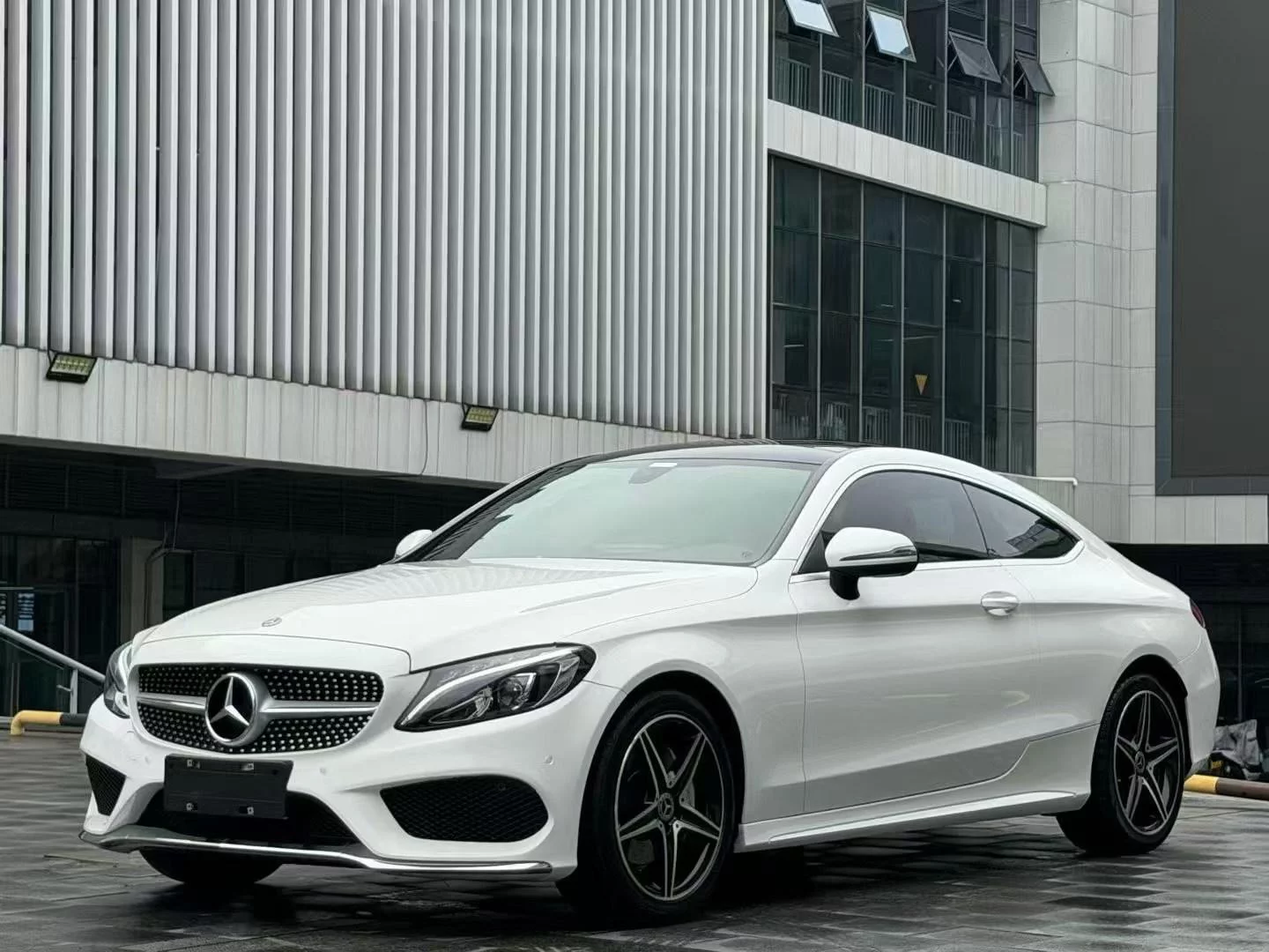 Mercedes-Benz C-Class